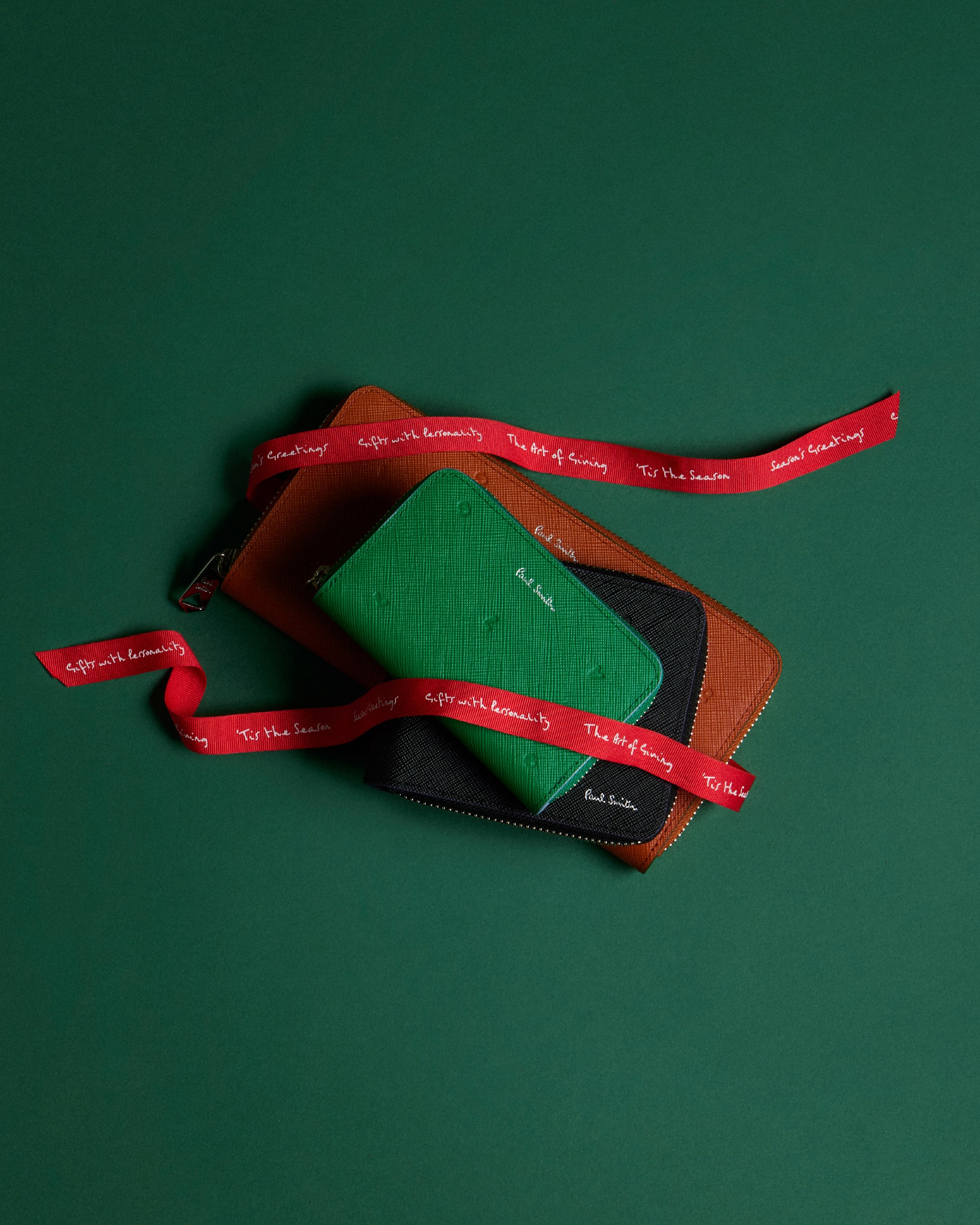 AW25_PAUL-SMITH_CHISTMAS-GIFTS-JAPAN_4x519