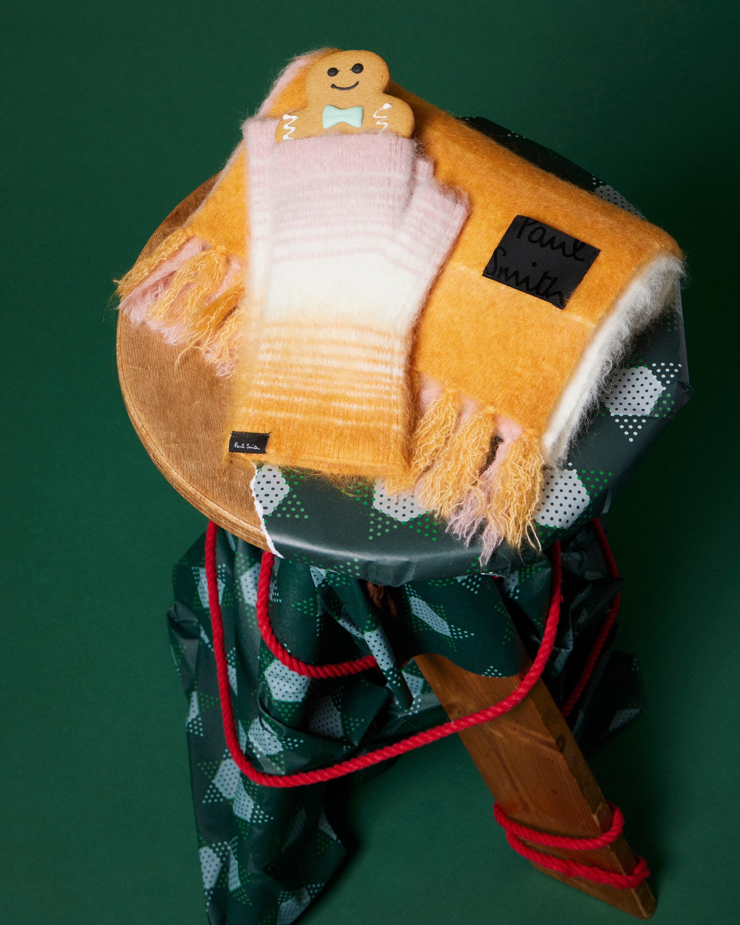 AW25_PAUL_SMITH_CHISTMAS_GIFTS_JAPAN_4x510