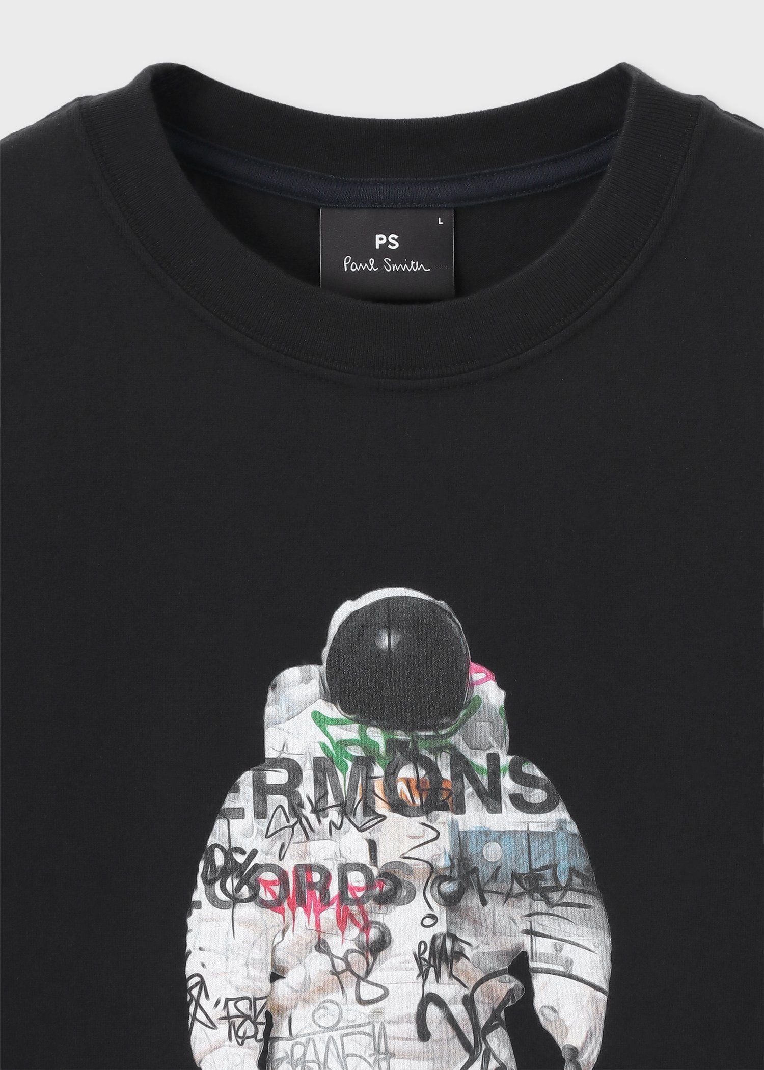 "Astronaut Collage" 半袖Tシャツ