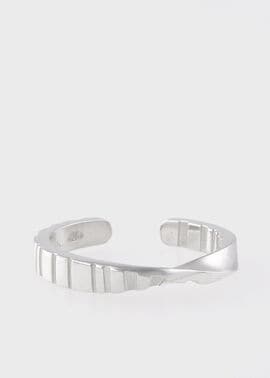 "Shadow Stripe Emboss" オープンリング