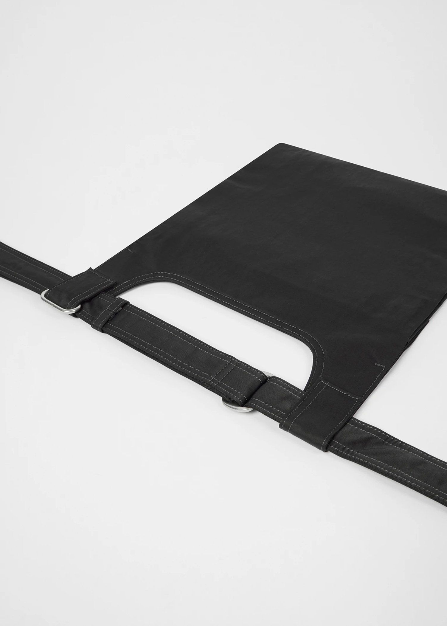 "Cropped Logo" シャイニーナイロン ショルダーバッグ