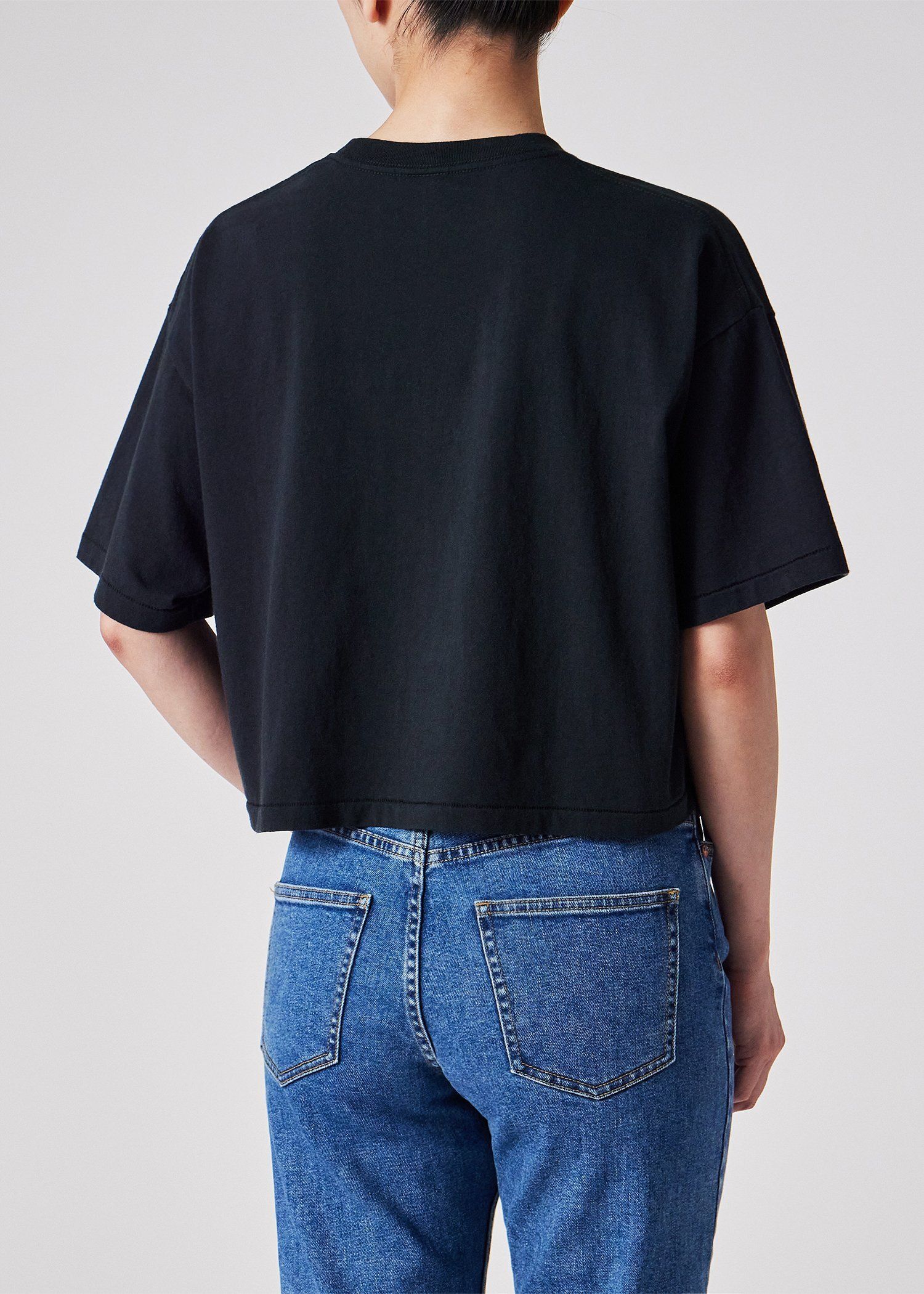 ウィメンズ "Happy" クロップド 半袖Tシャツ