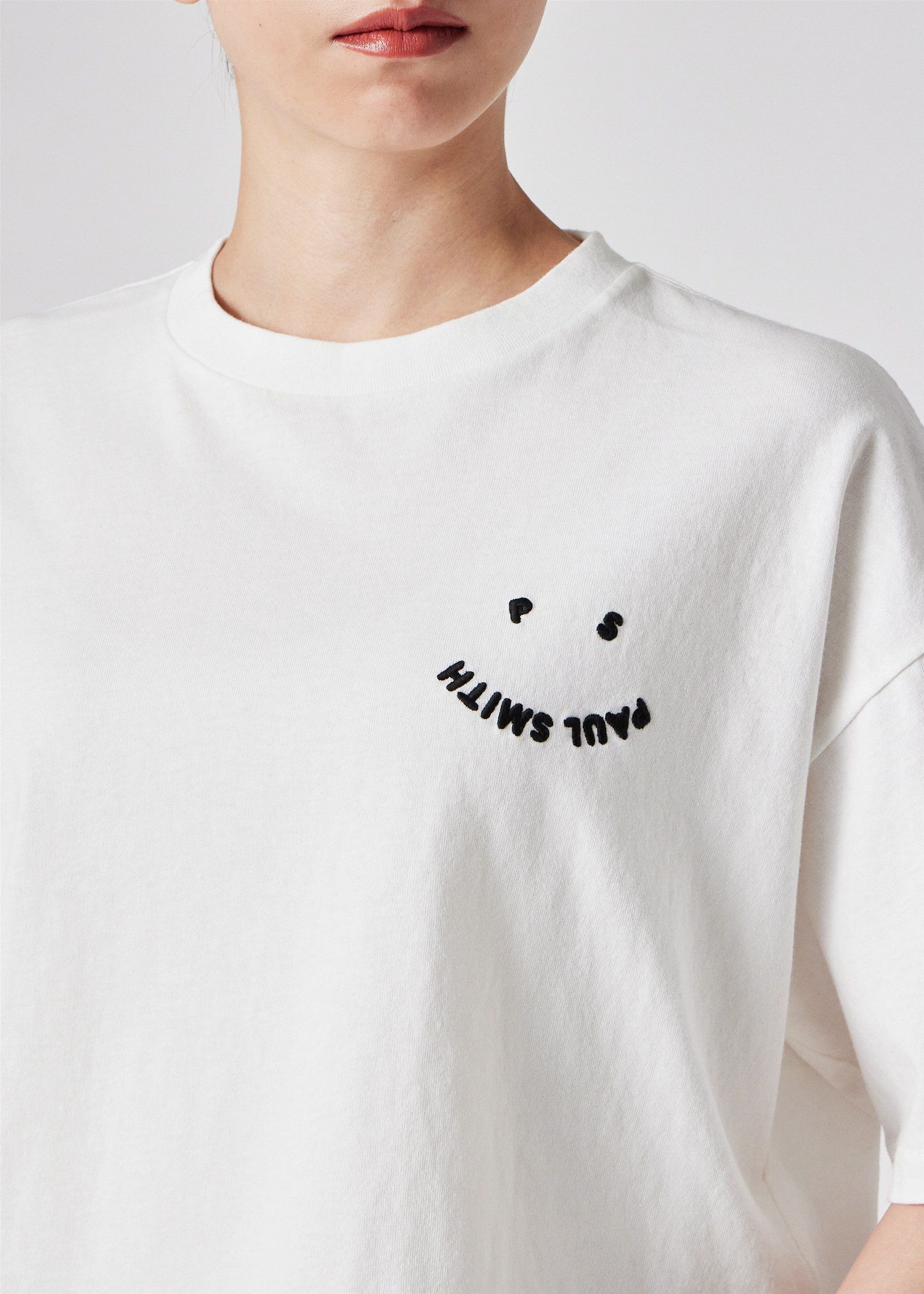ウィメンズ "Happy" クロップド 半袖Tシャツ