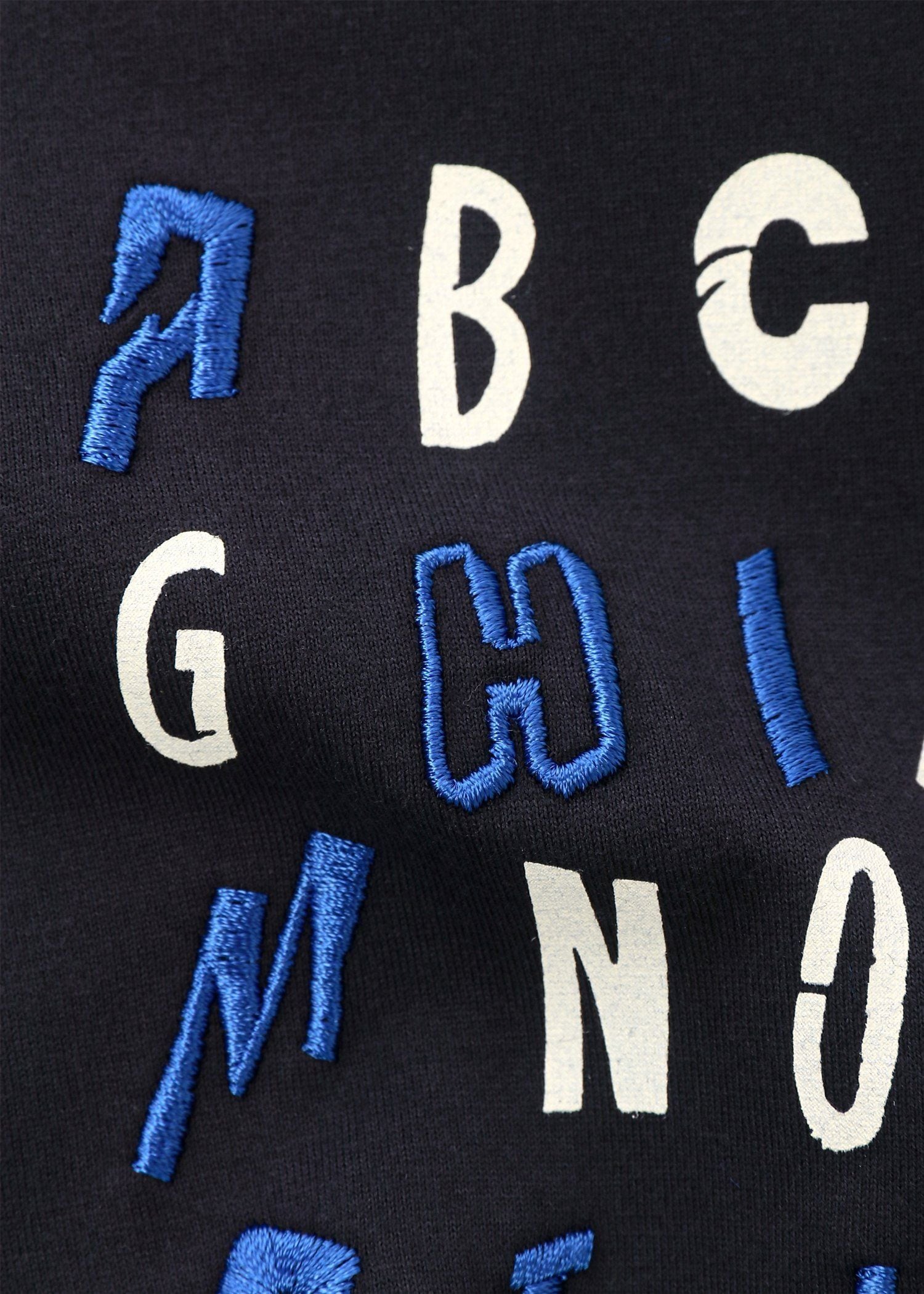 "Alphabet" Tシャツ