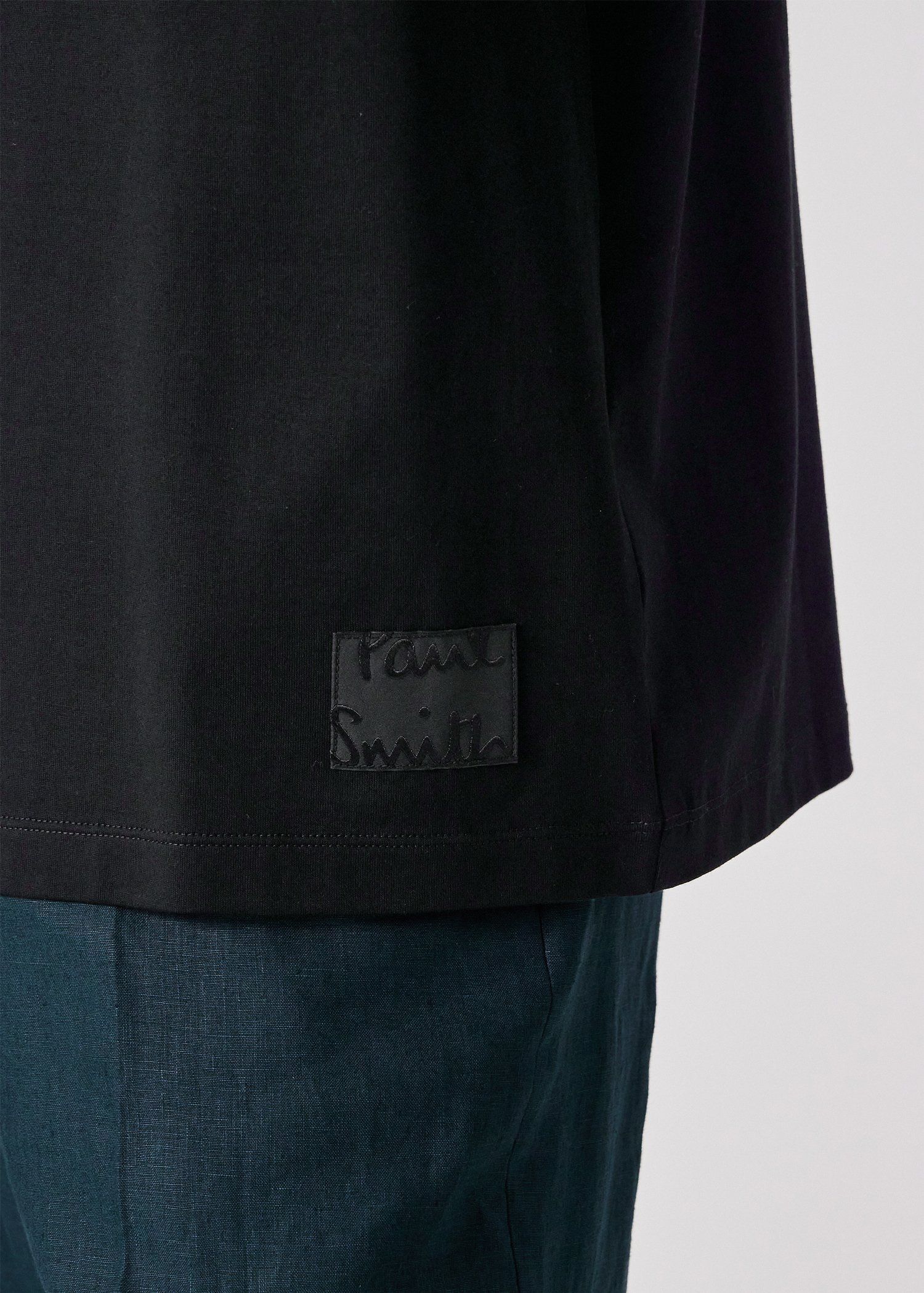 "Cropped logo" 半袖Tシャツ