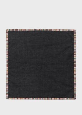 "Signature Stripe" エッジ ハンカチ