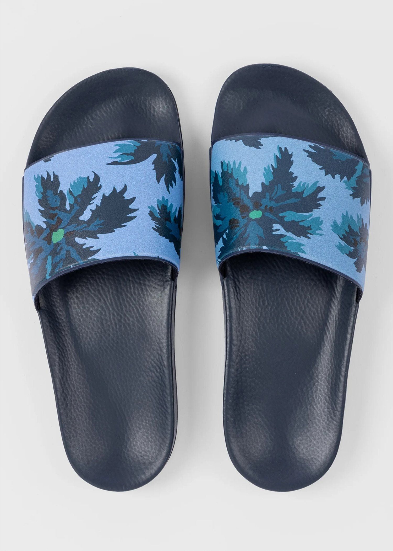 "Palmera" シャワーサンダル