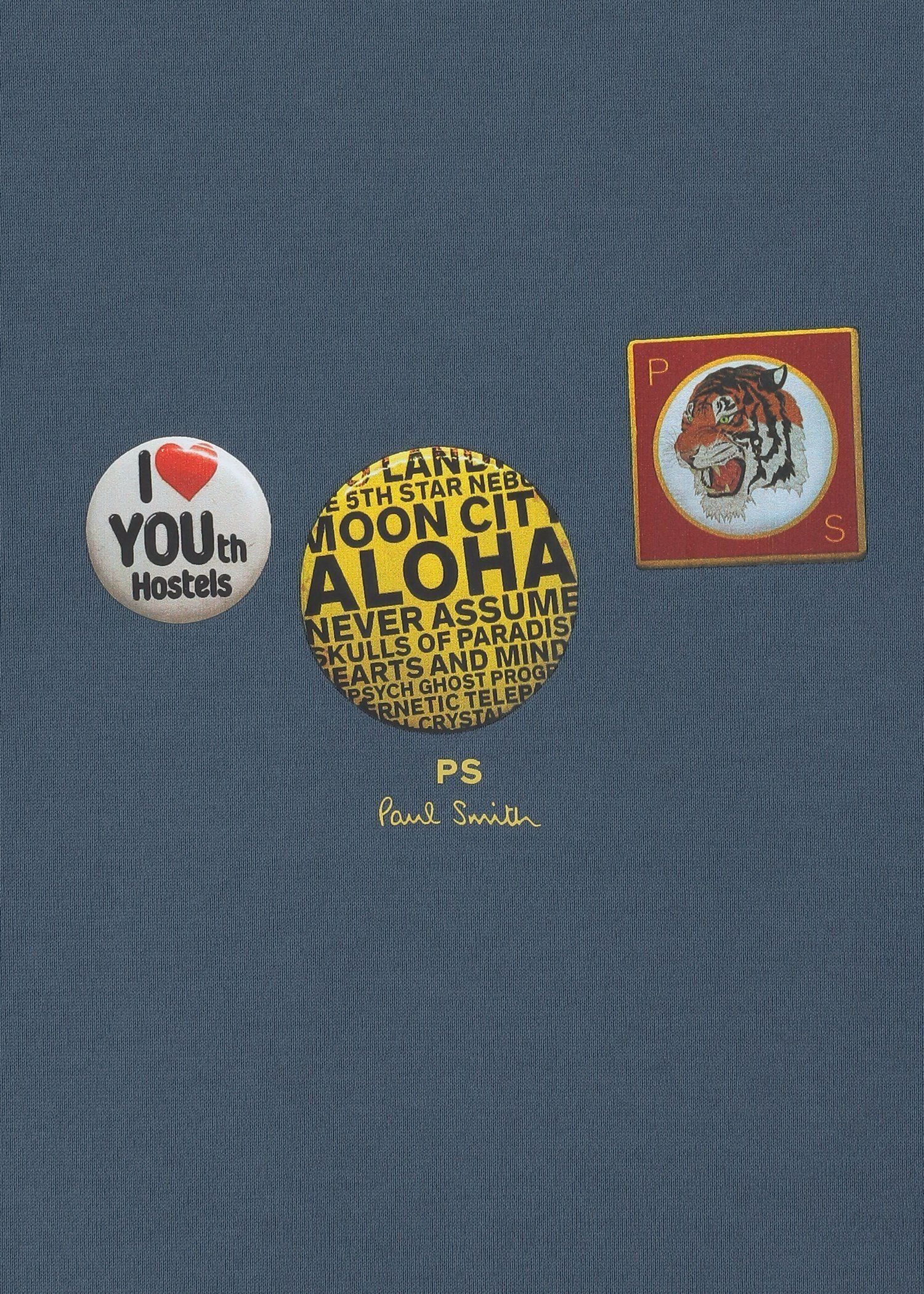 "Button Budges" Tシャツ