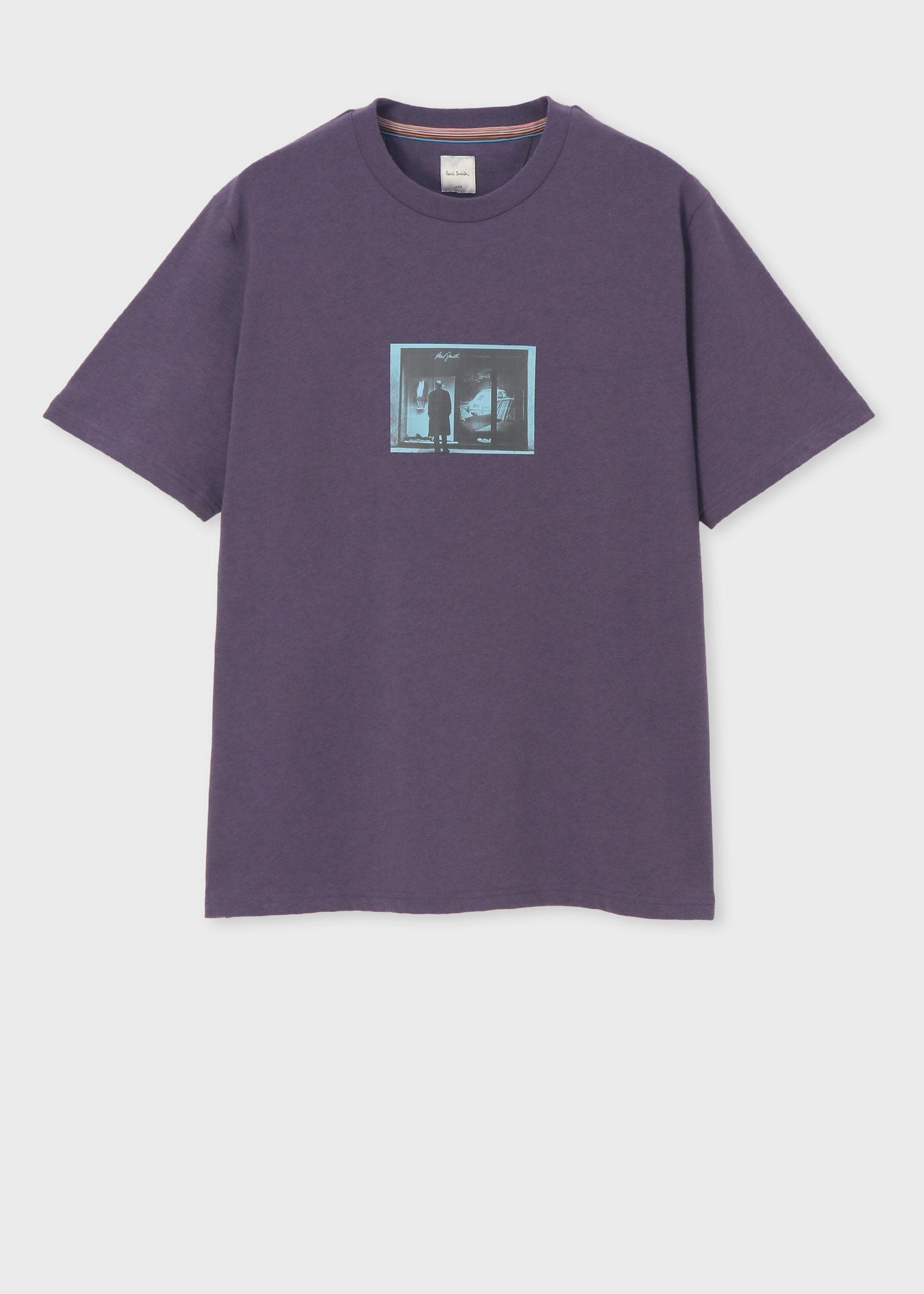 "Window Gaze" Tシャツ