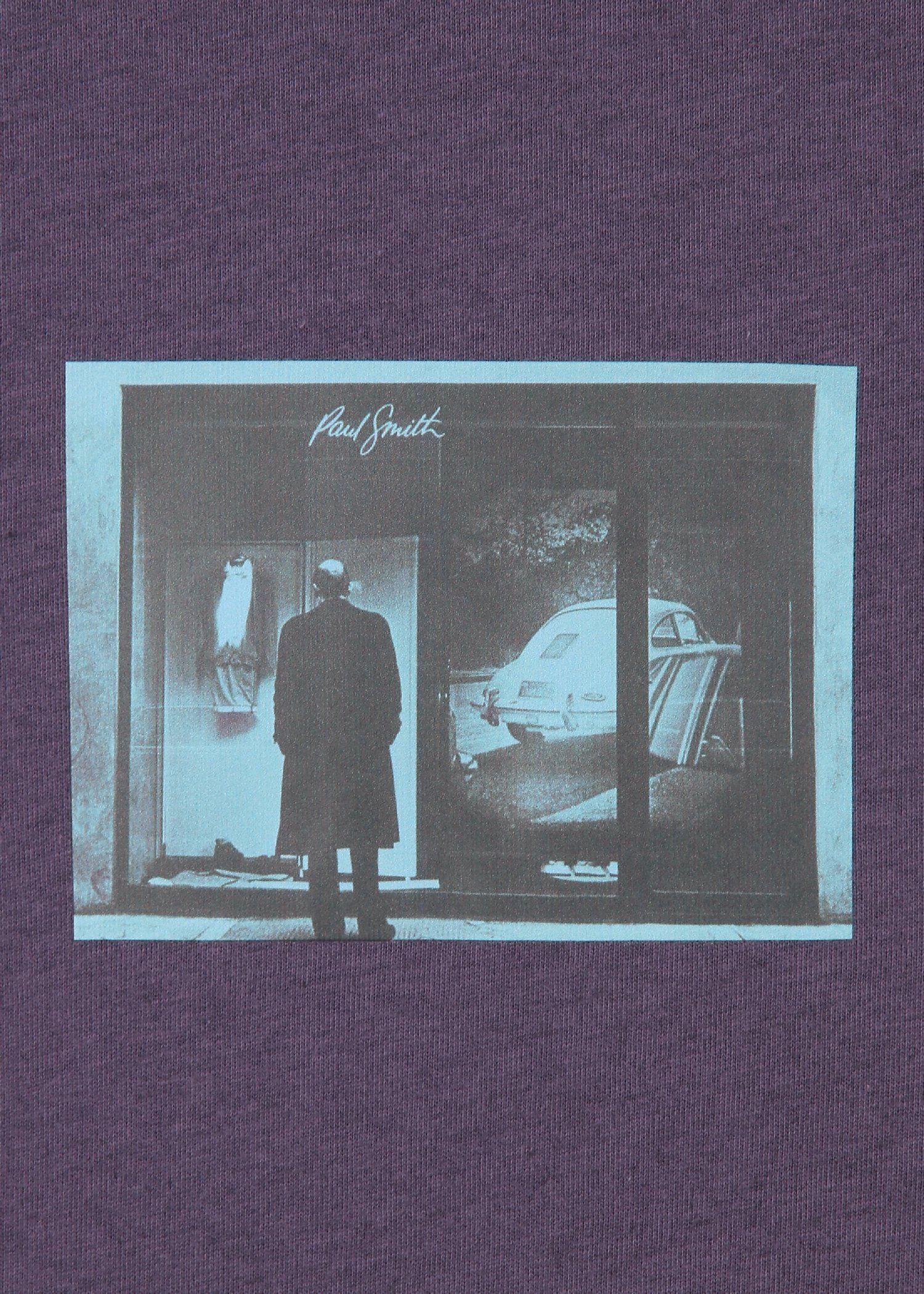 "Window Gaze" Tシャツ