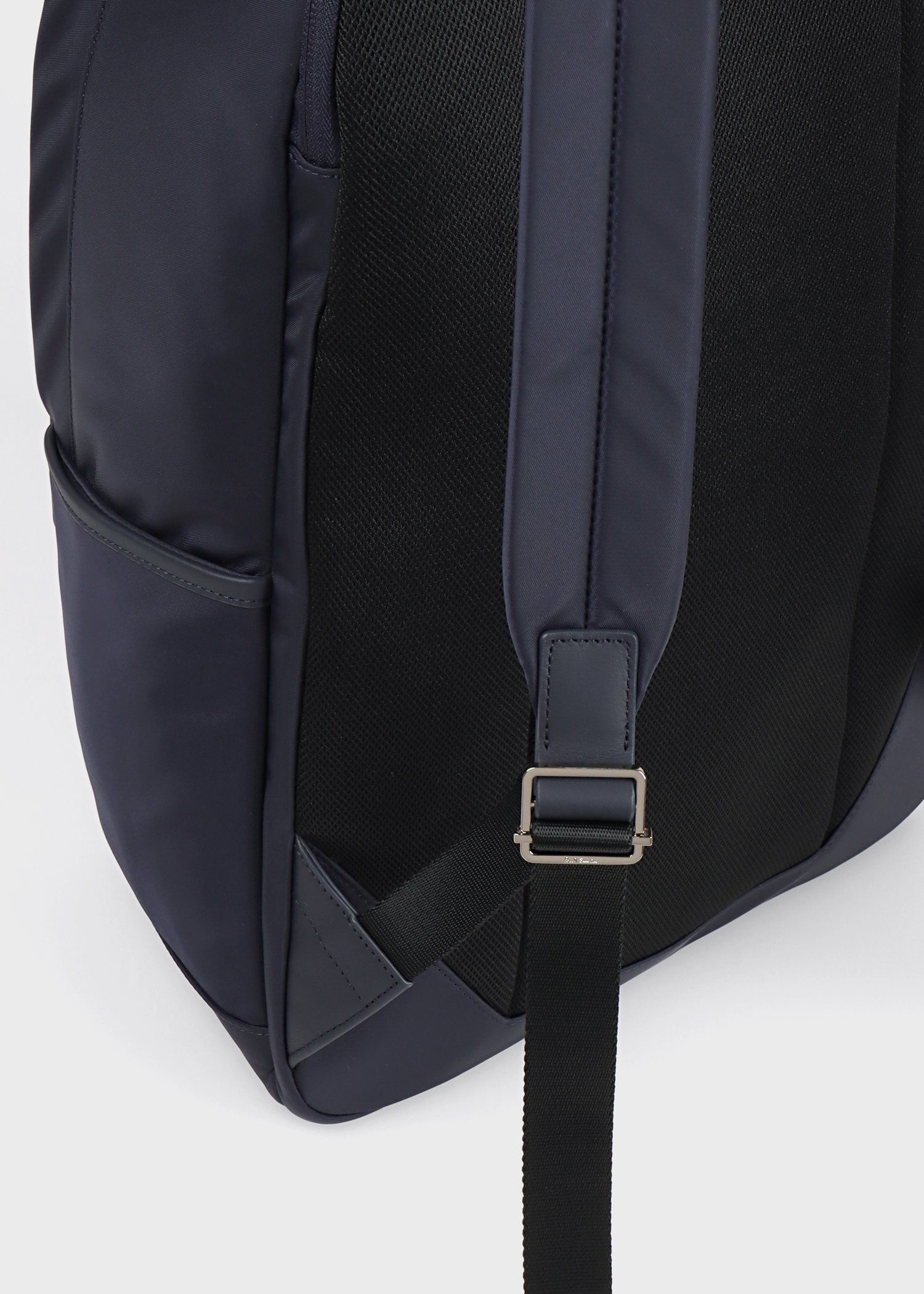 ナイロンブライトストライプトリム SS25 リュック