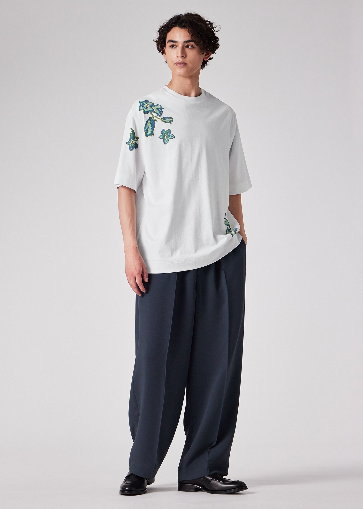 "Drawing Floral" Tシャツ