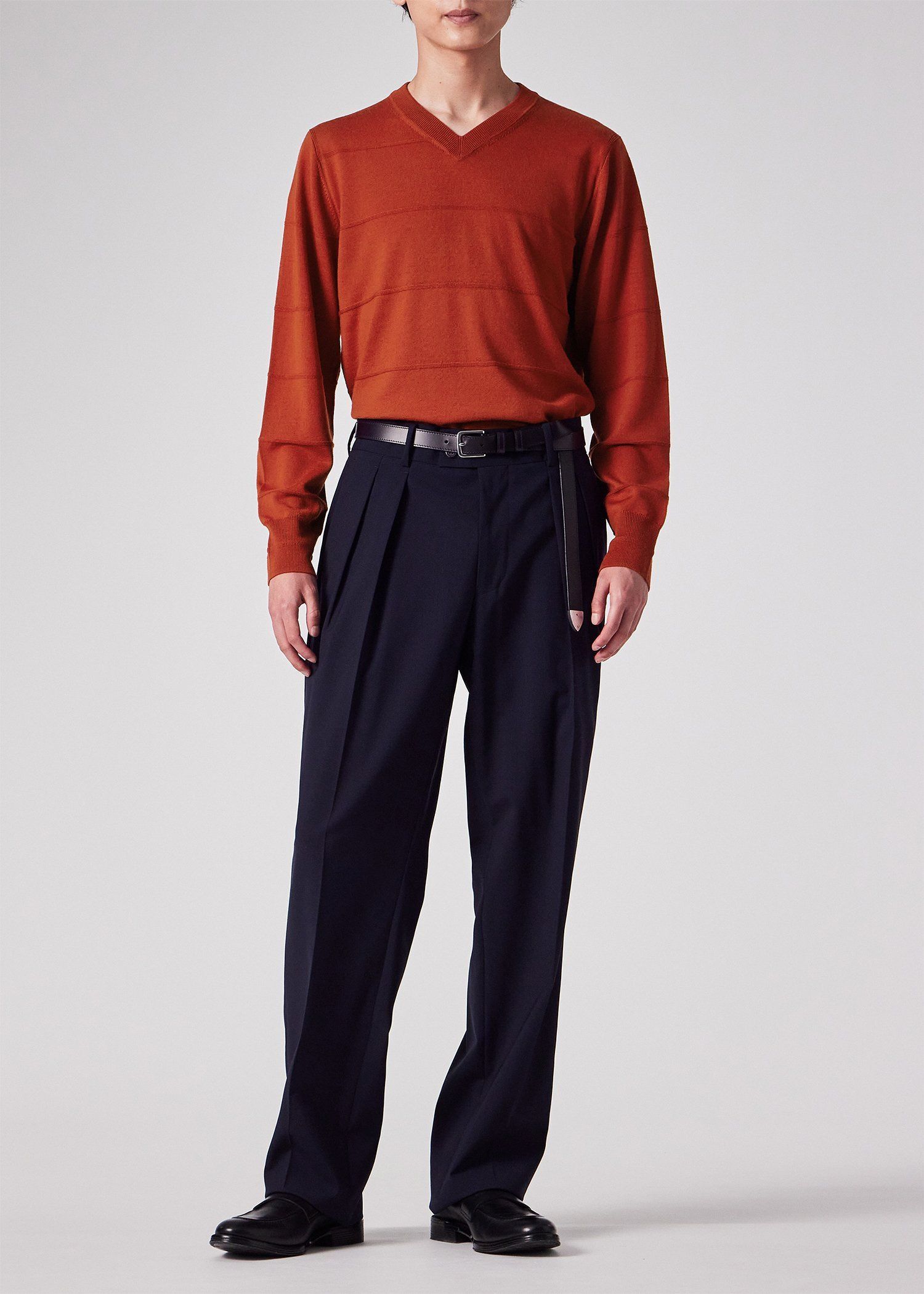 トーナルボーダー Vネックニット