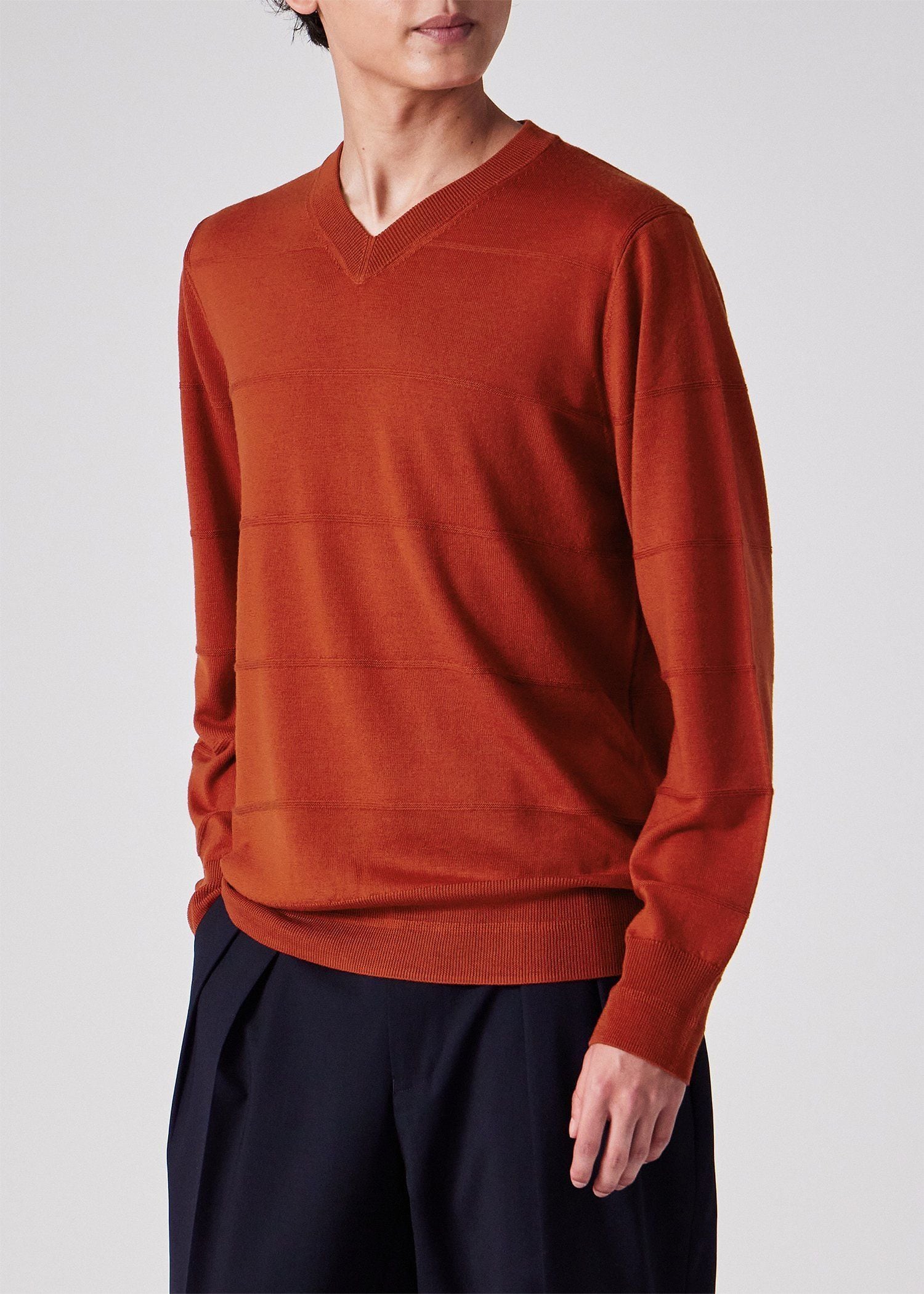 トーナルボーダー Vネックニット