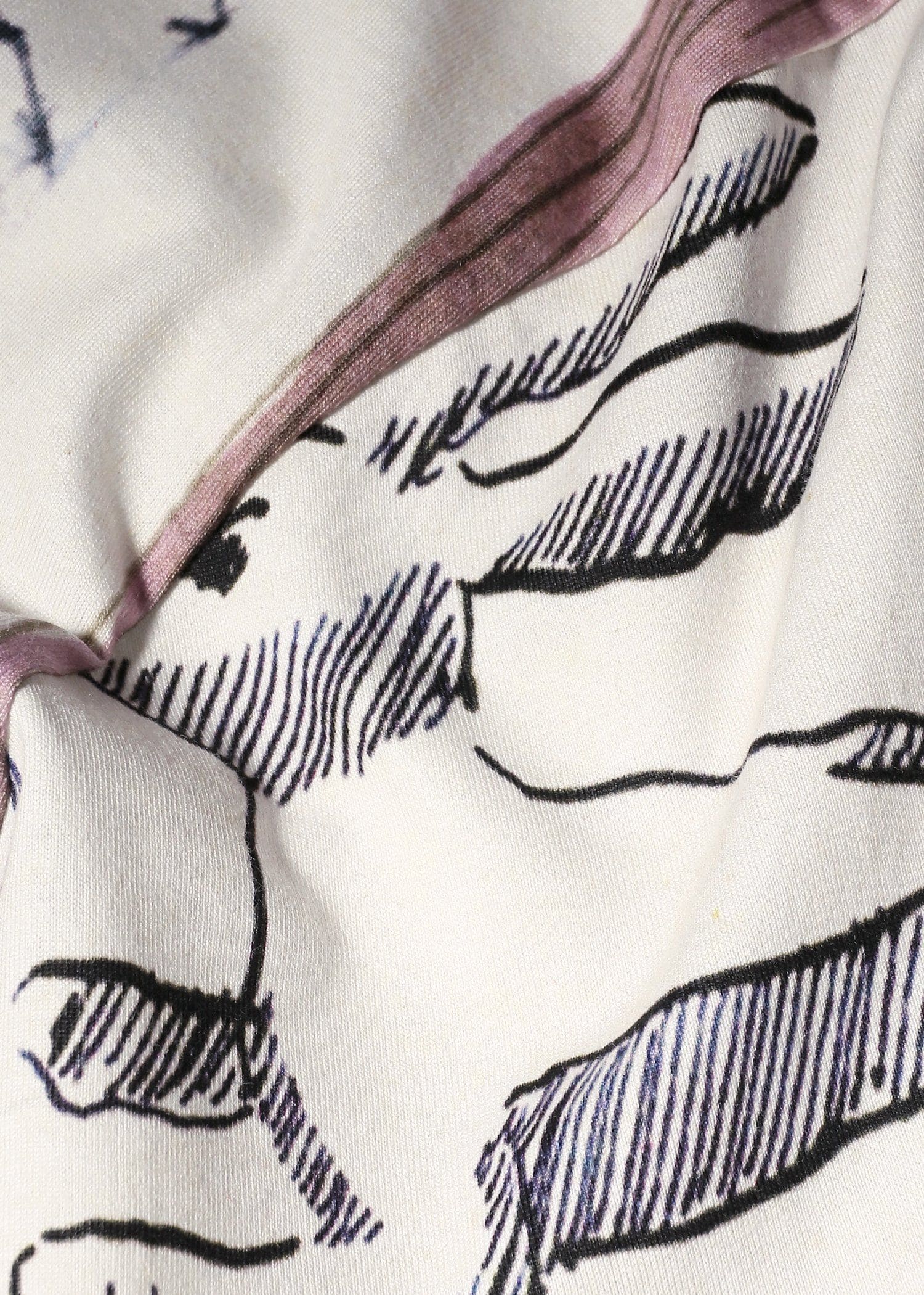 "Little Beasts" オールオーバープリント Tシャツ