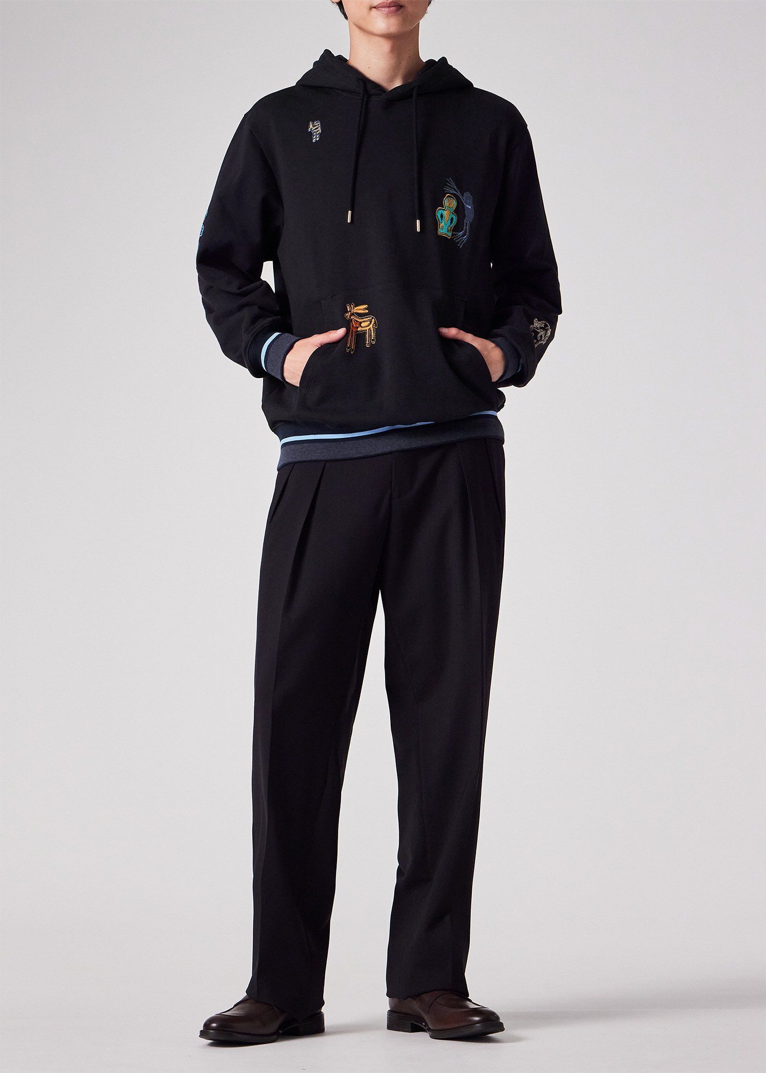 "Little Beasts Embroidery" パーカ