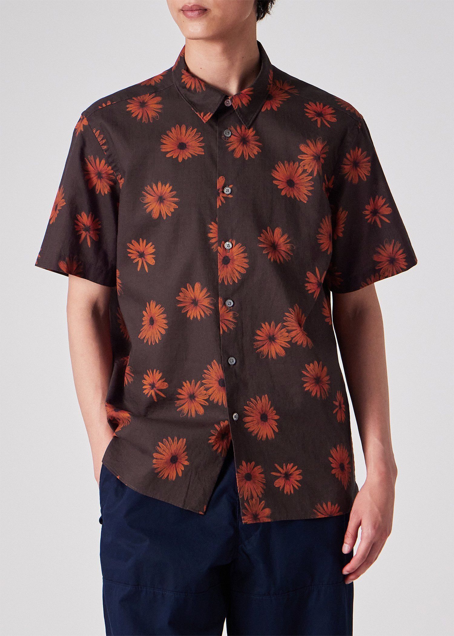 "Luminescent Floral" 半袖シャツ