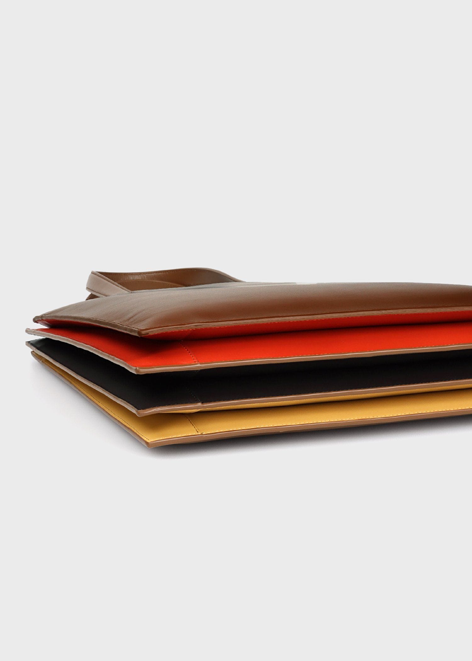 コンサティーナ AW25 トートバッグ