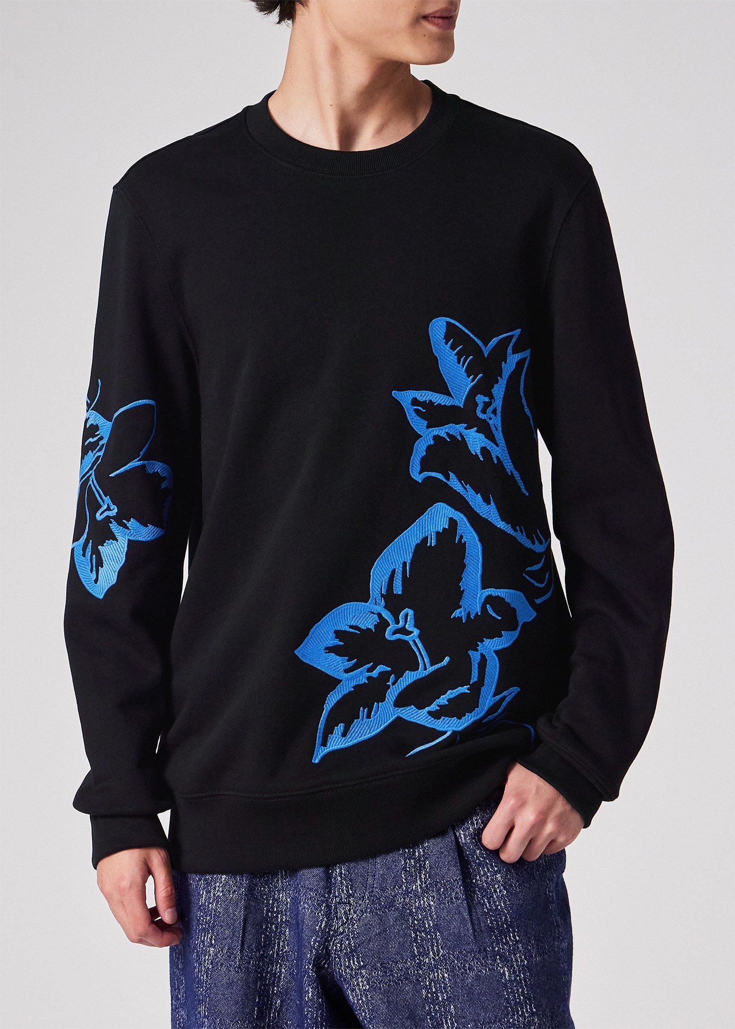 ”Gentian" エンブロイダード スウェット