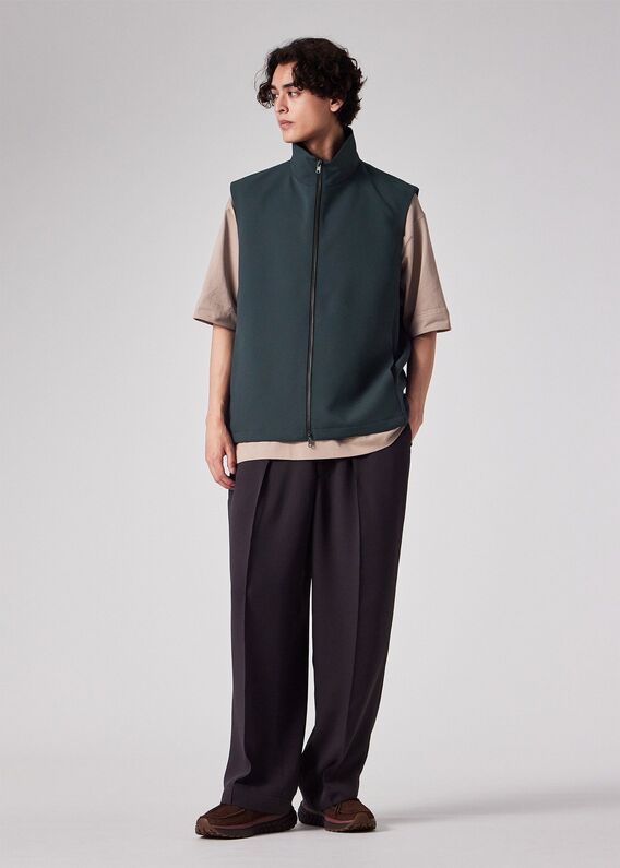 近年モデル ★希少 XLサイズ★ Paul Smith ベスト 花柄 ストライプ 近年モデル ☆希少 XLサイズ☆ Paul Smith ベスト 花柄 ストライプ
