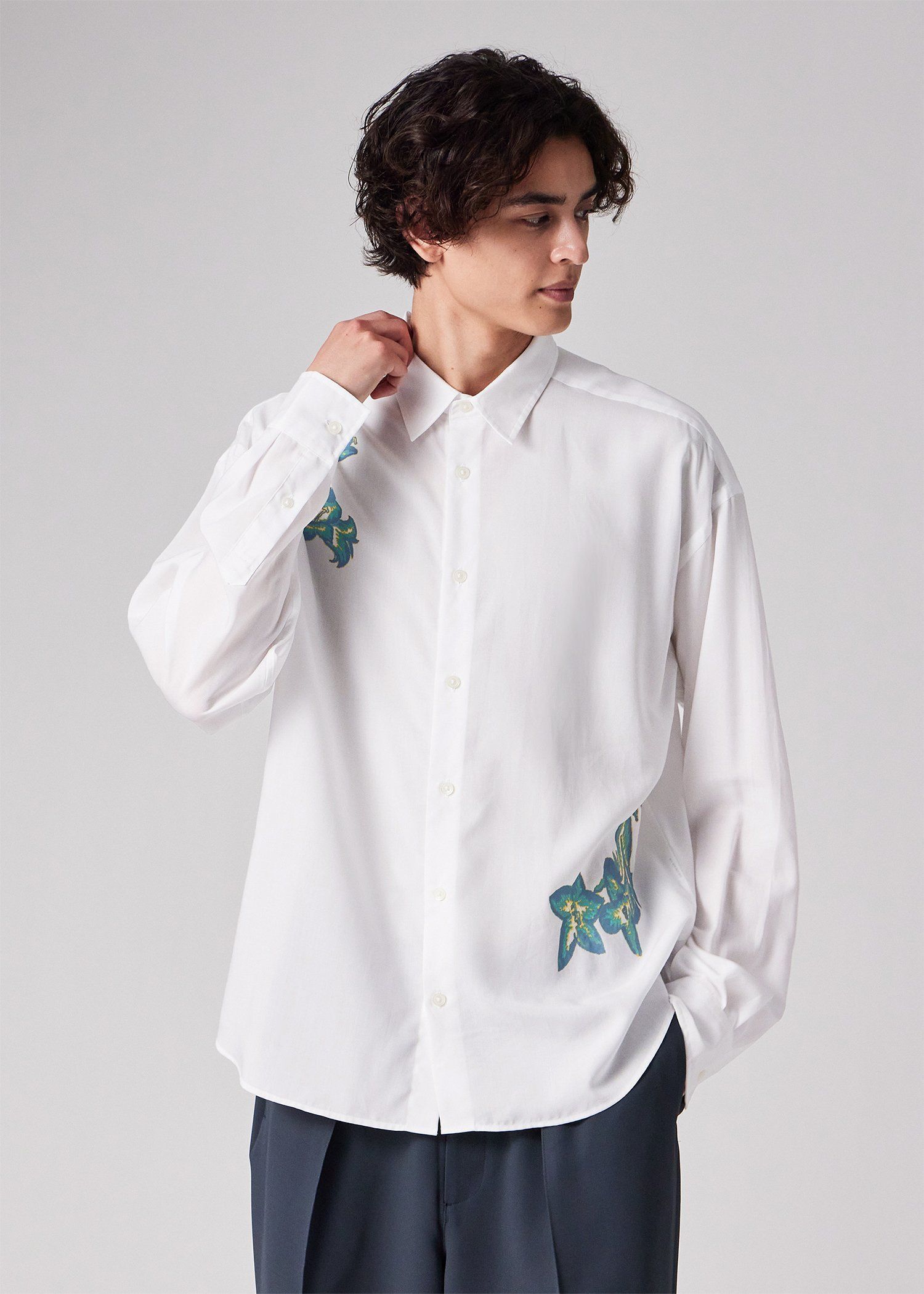 "Drawing Floral" シャツ