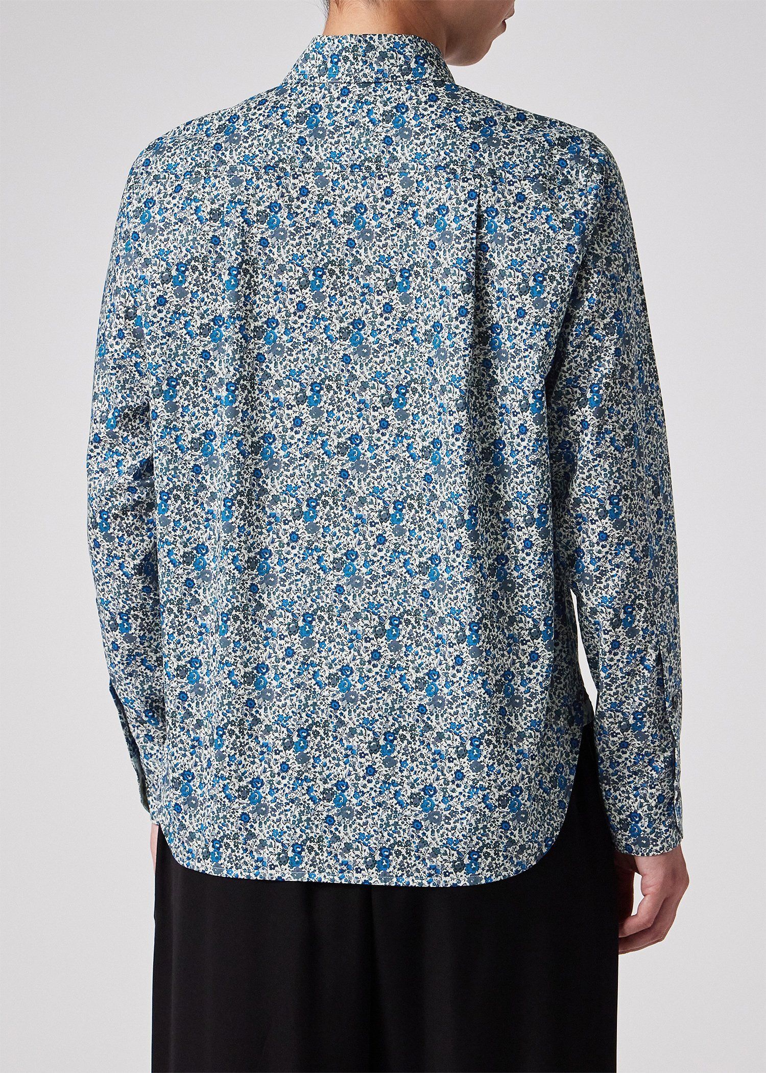 ウィメンズ リバティプリント 長袖シャツ（ライトブルー） ｜ポール