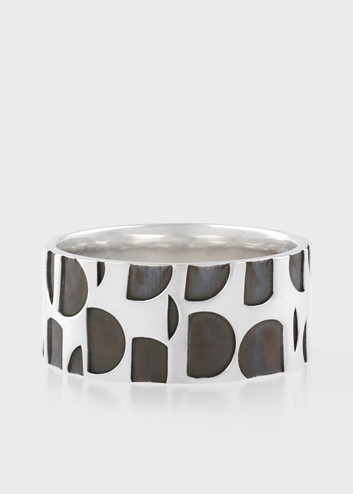 "Cut Up Dots" リング