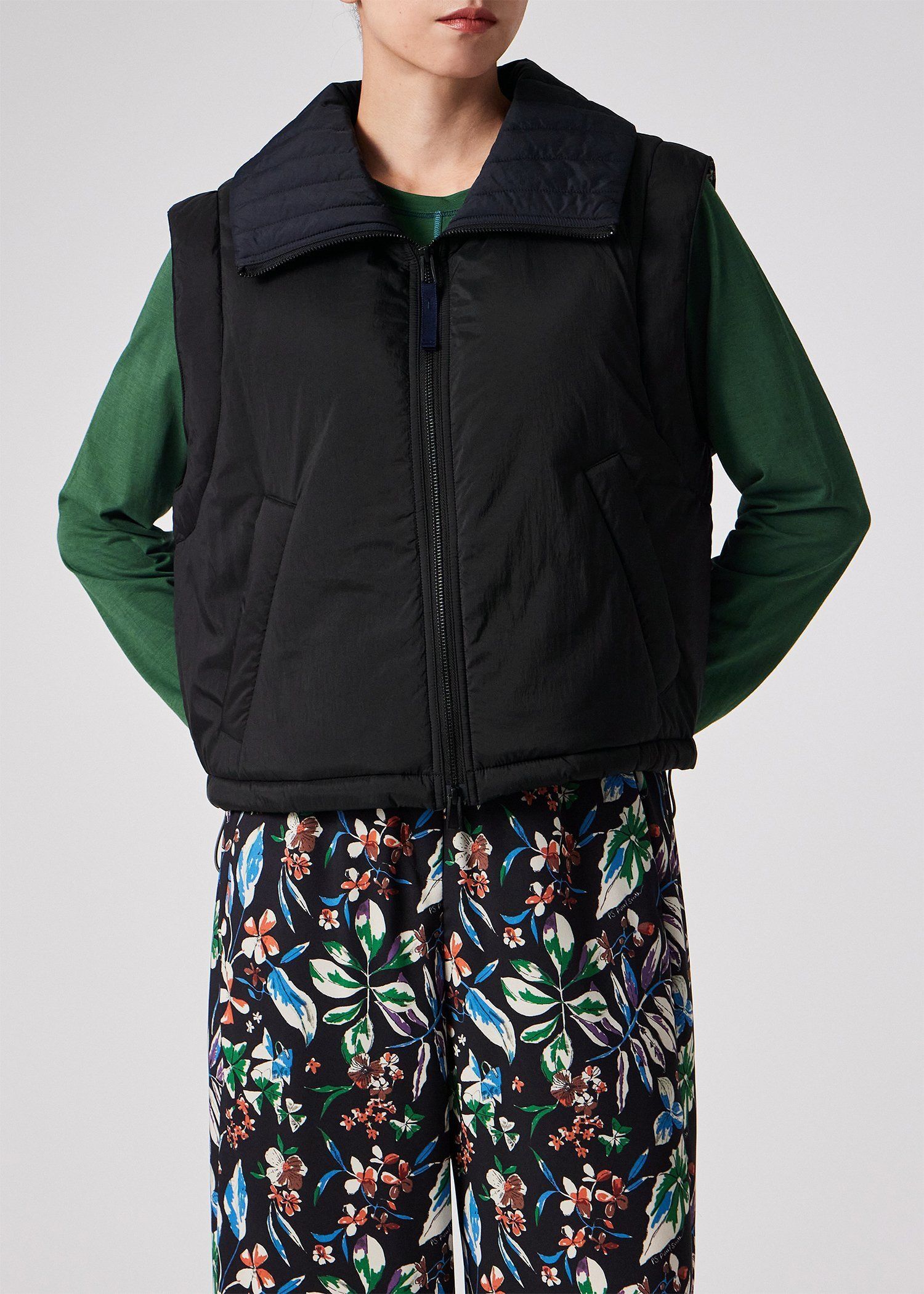 ウィメンズ タフタ スタンドカラー ベスト