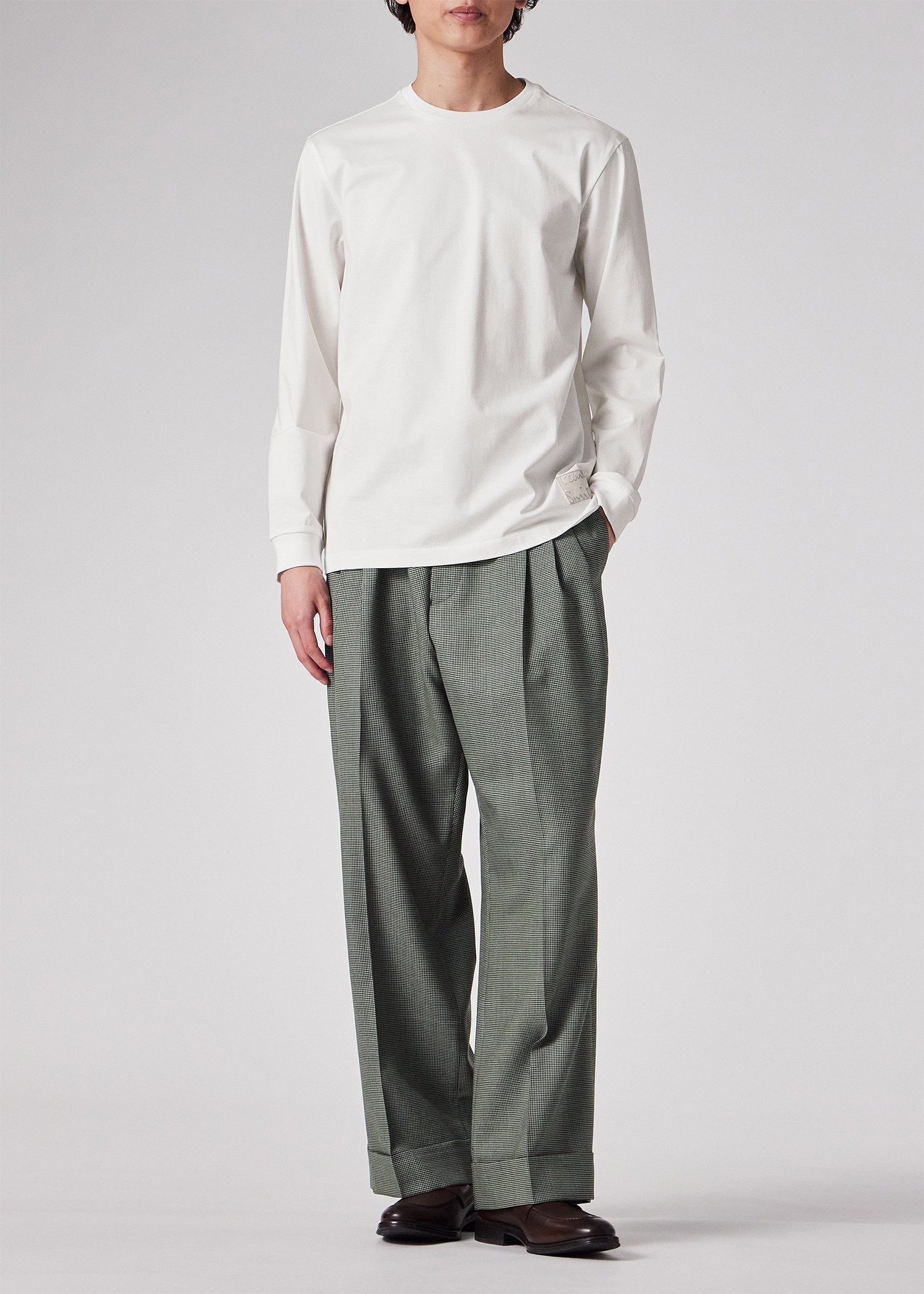 "Cropped logo" 長袖Tシャツ