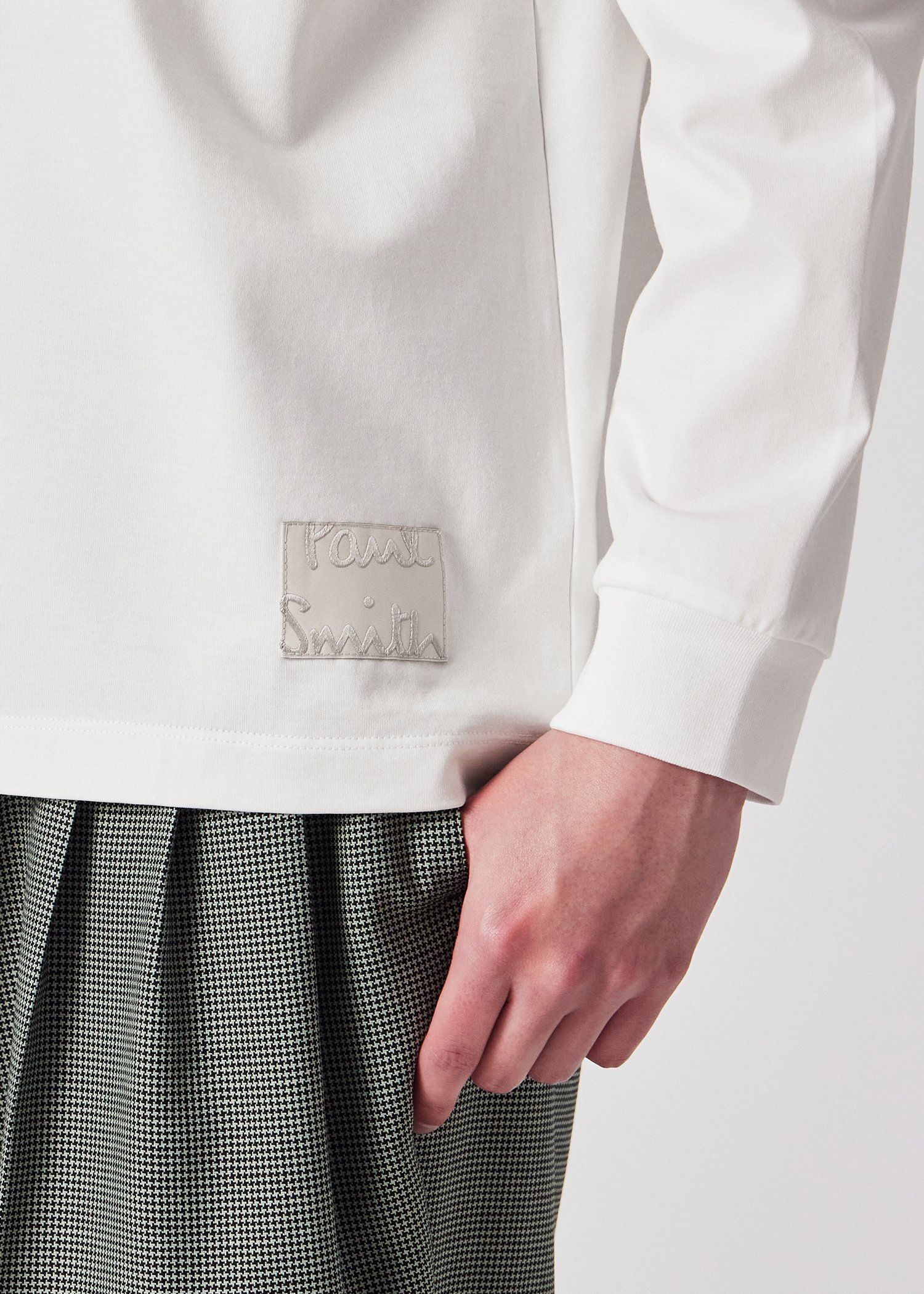 "Cropped logo" 長袖Tシャツ