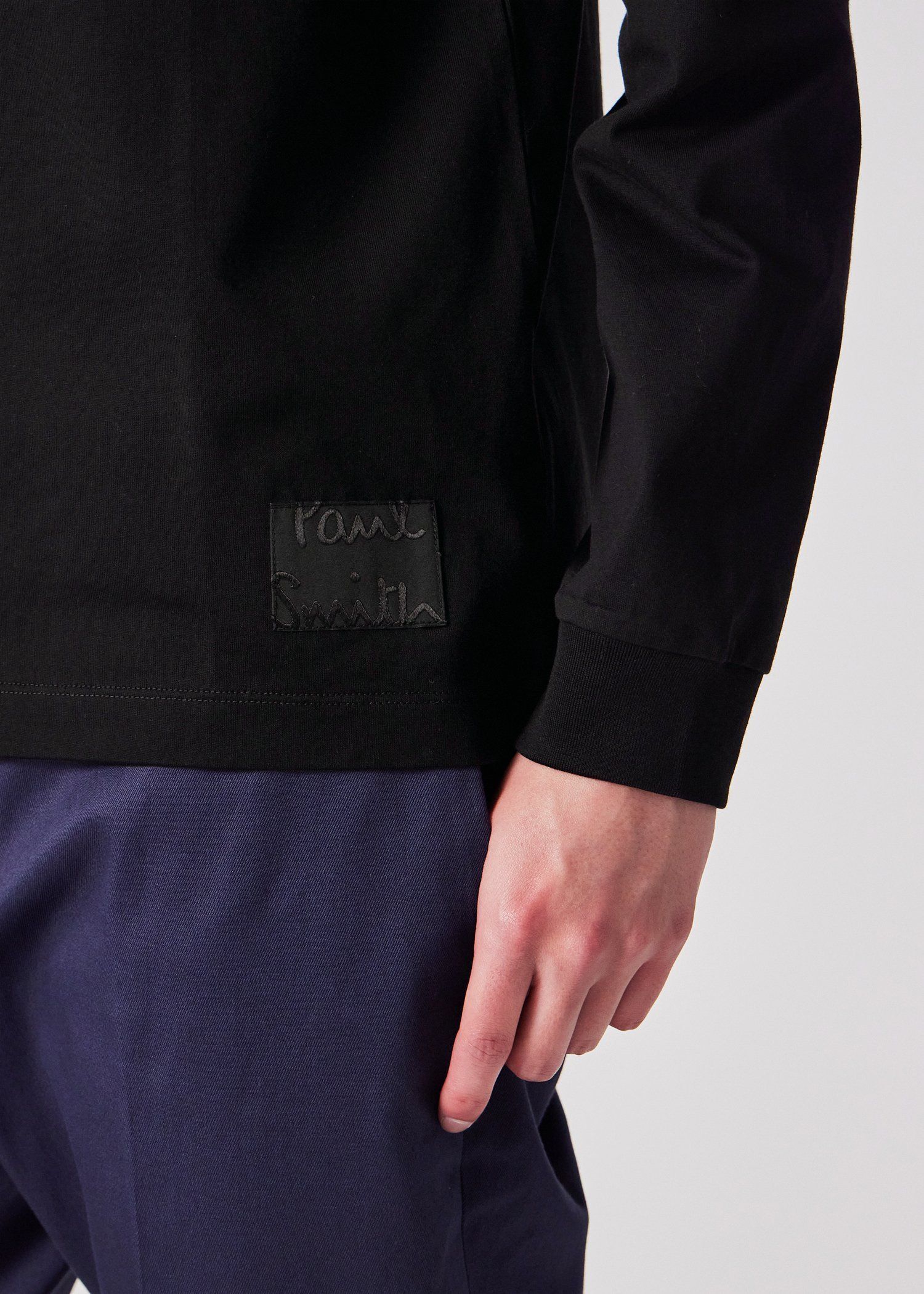 "Cropped logo" 長袖Tシャツ