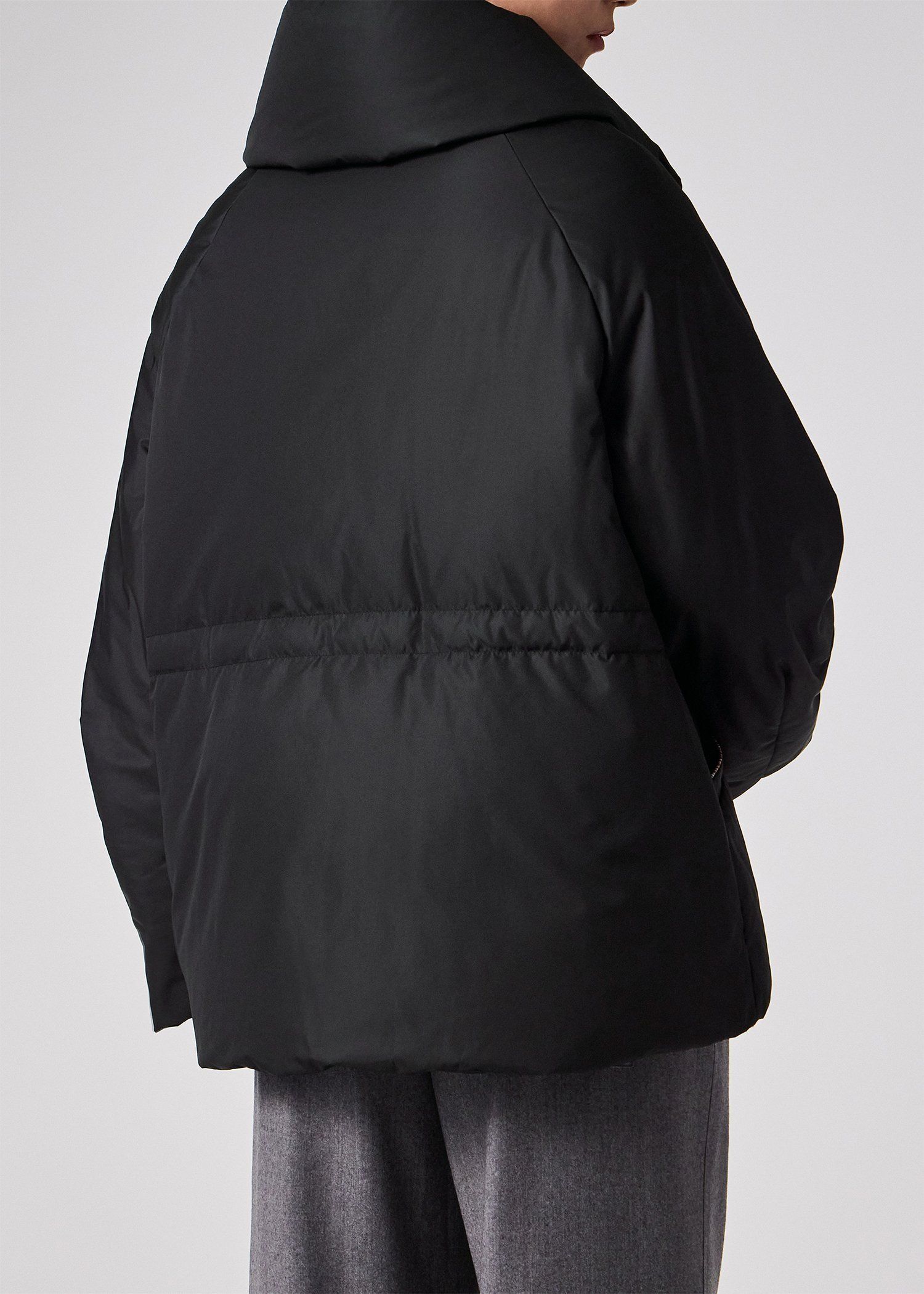 ウィメンズ ラウンド ショートダウン