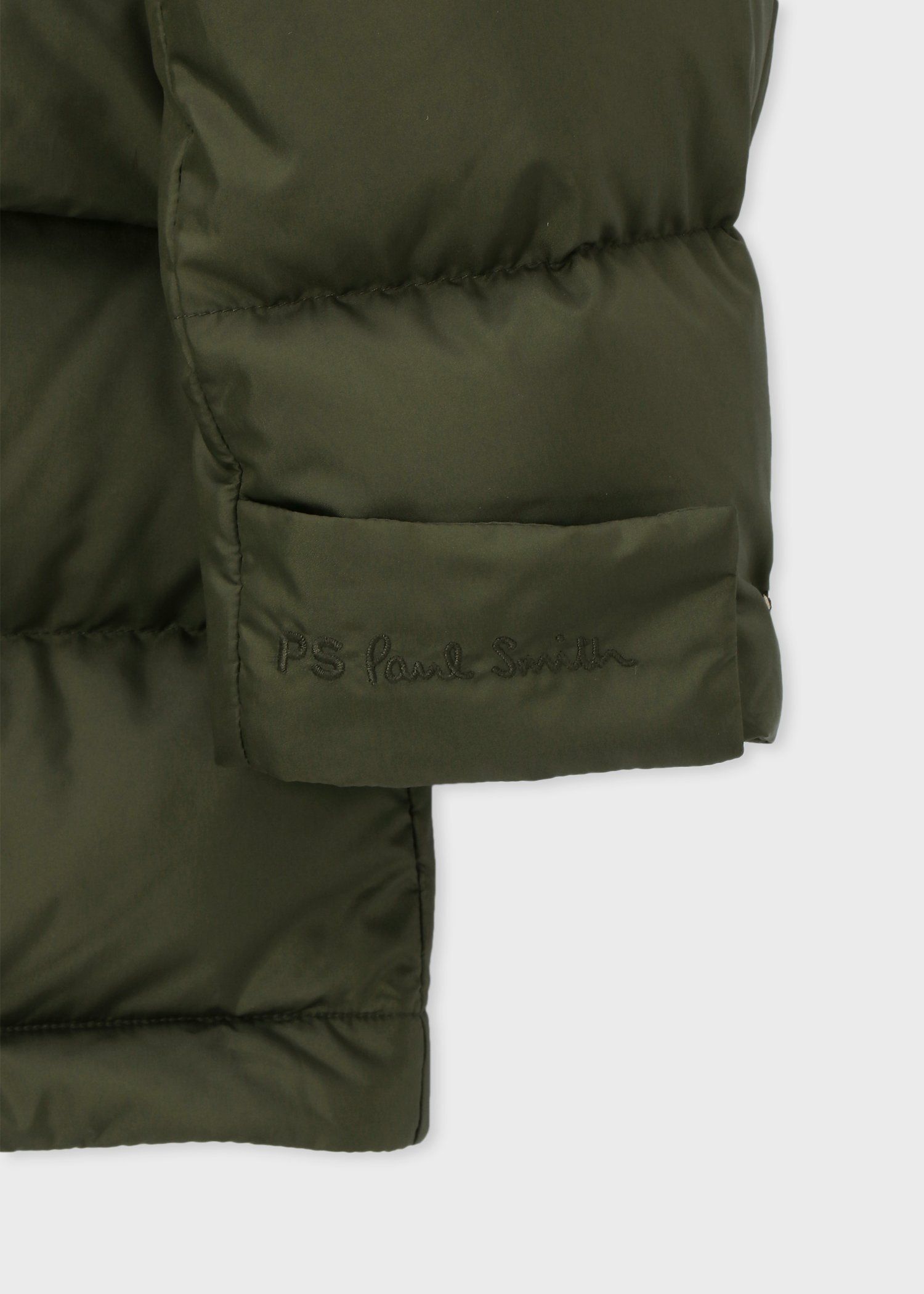 スポーツストライプ フーデッド中綿ブルゾン