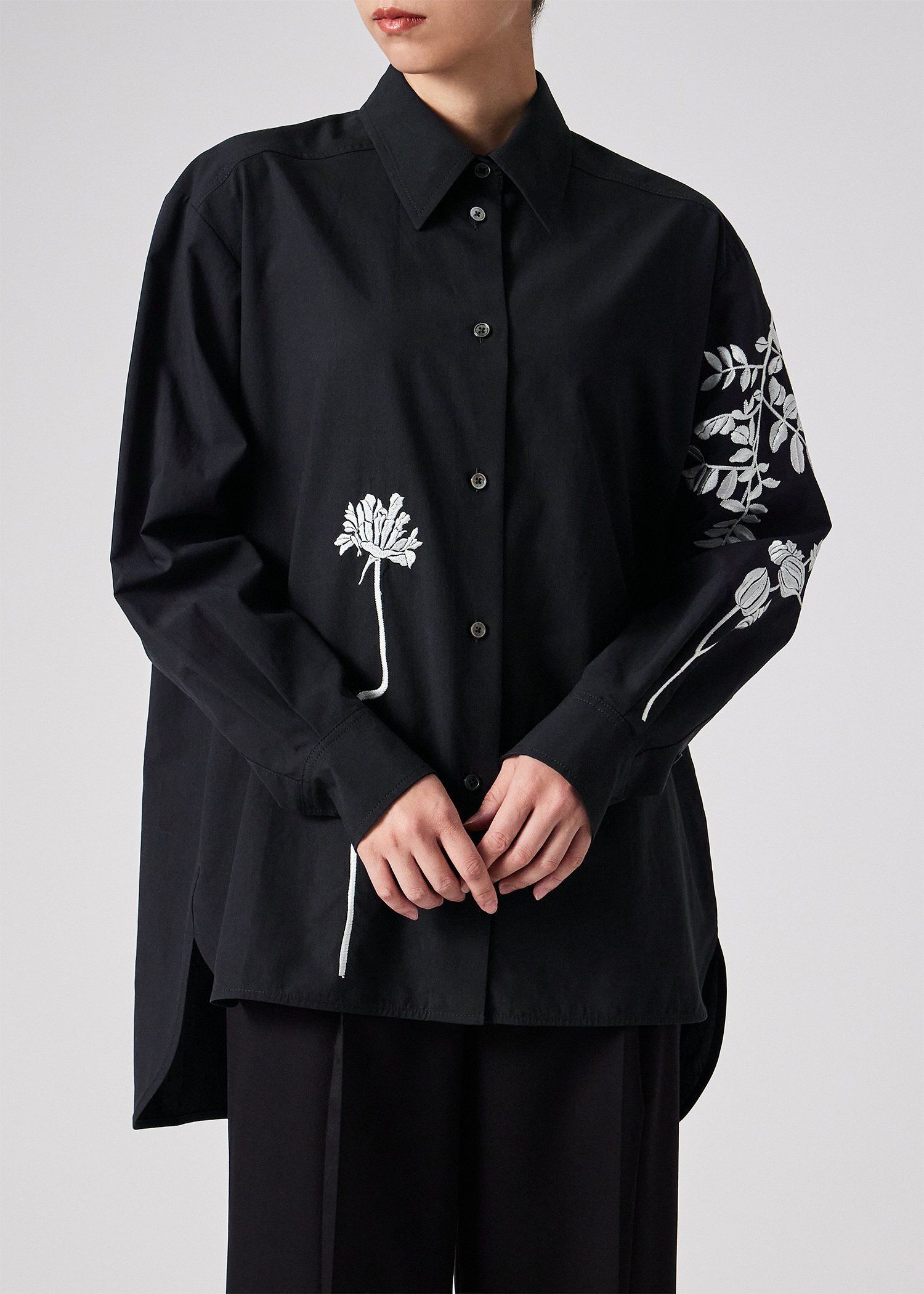 ウィメンズ エンブロイダリー ネイビー ブラウス