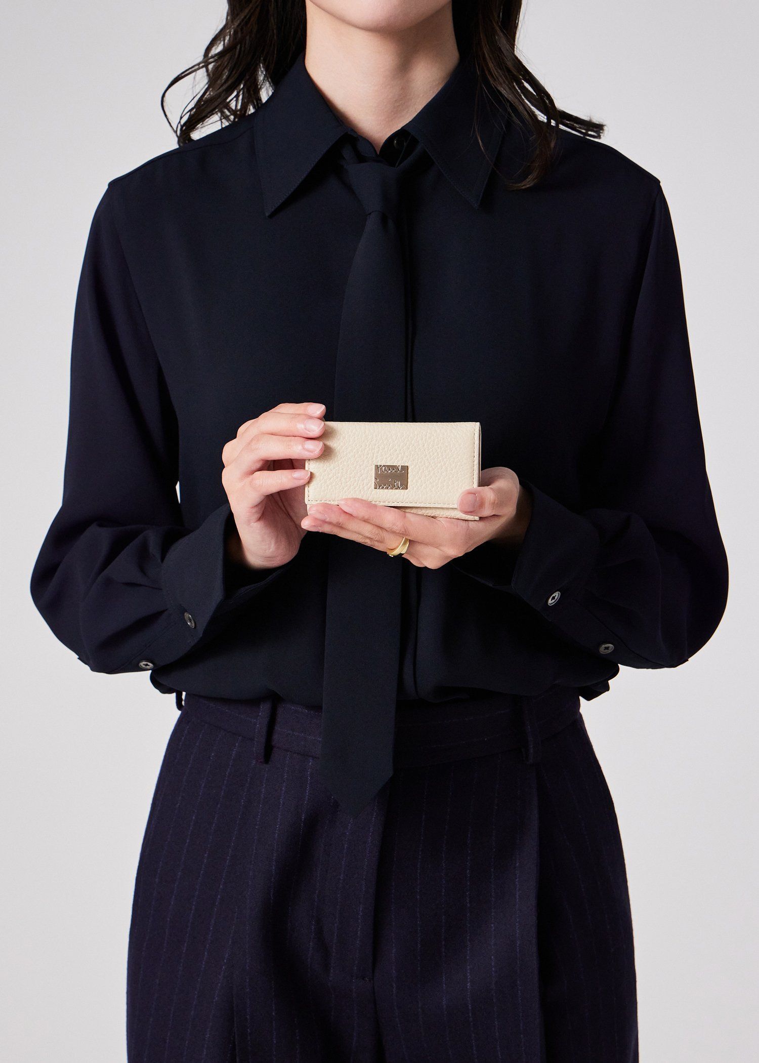 メタルクロップドロゴ キーケース