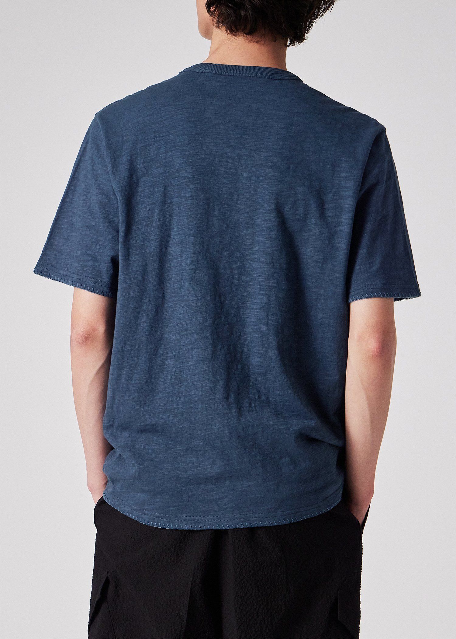 "Happy" ブランケットエンブロイダリー Tシャツ