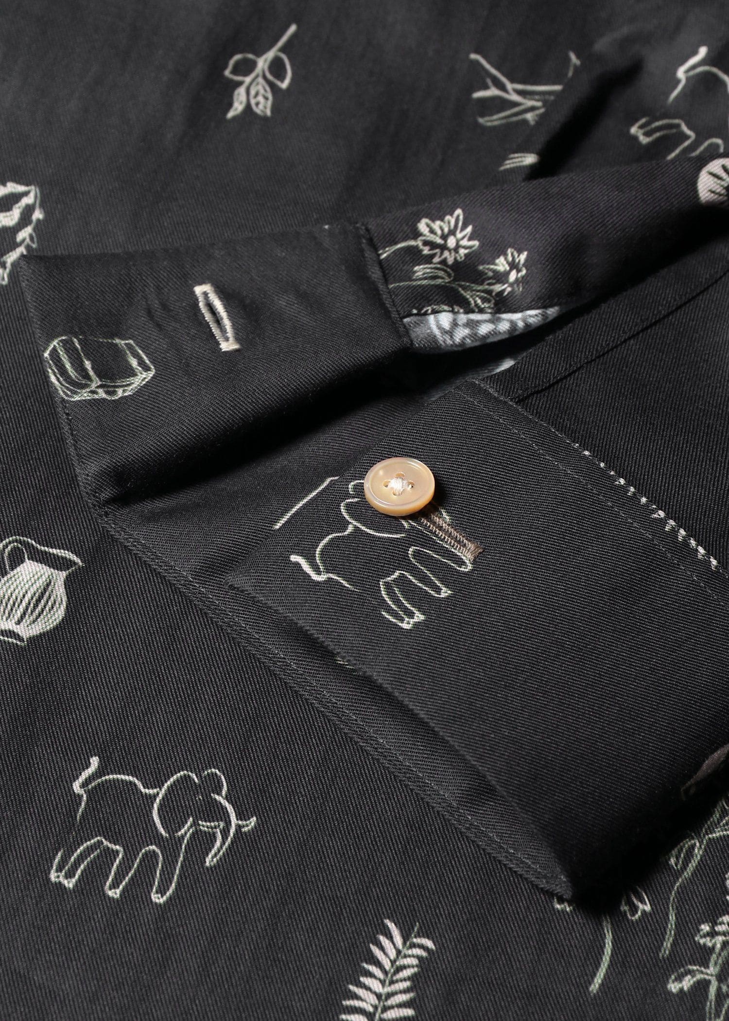 "Travel Print" カジュアルシャツ