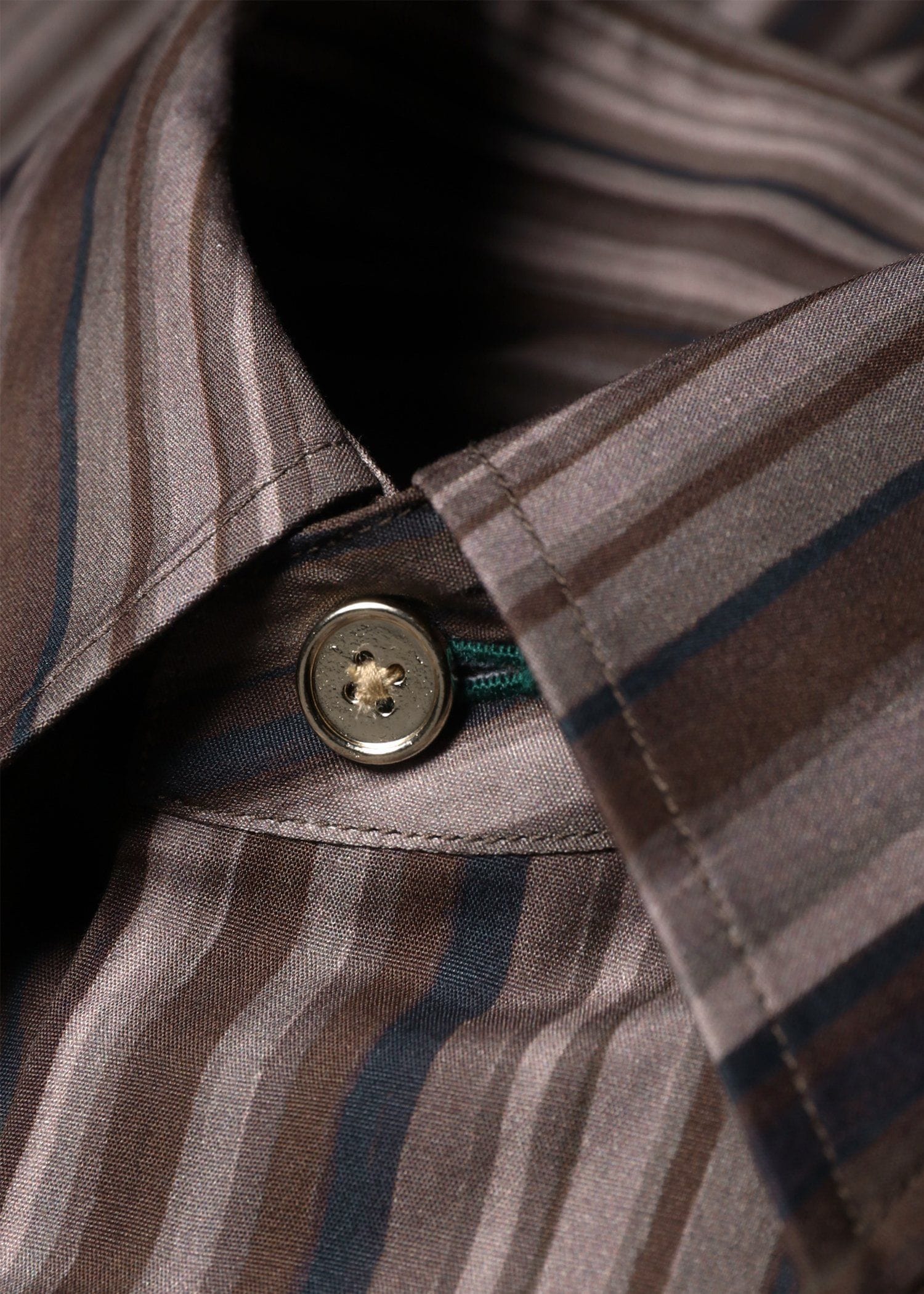 "Painted Signature Stripe" シャツ