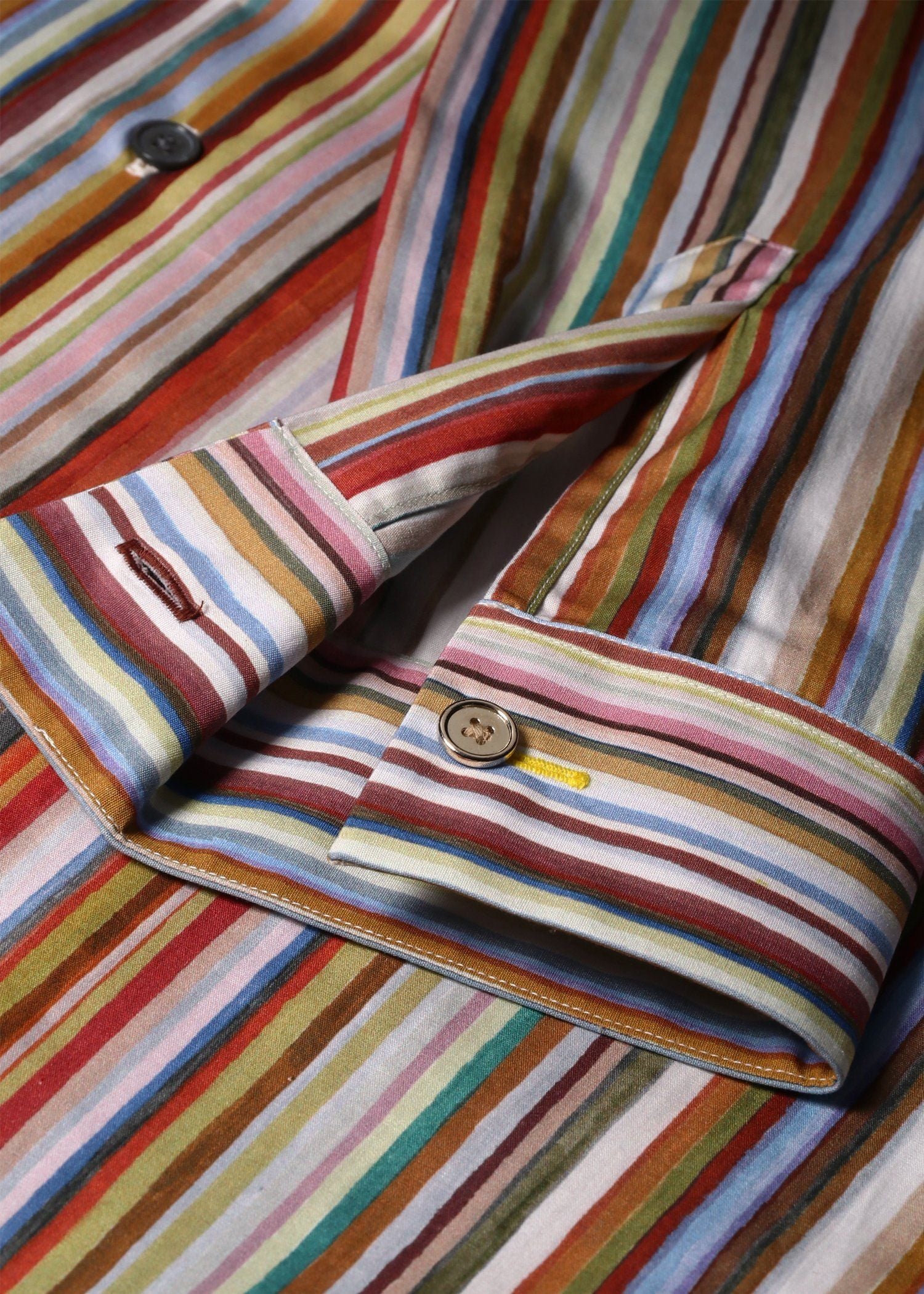 "Painted Signature Stripe" シャツ