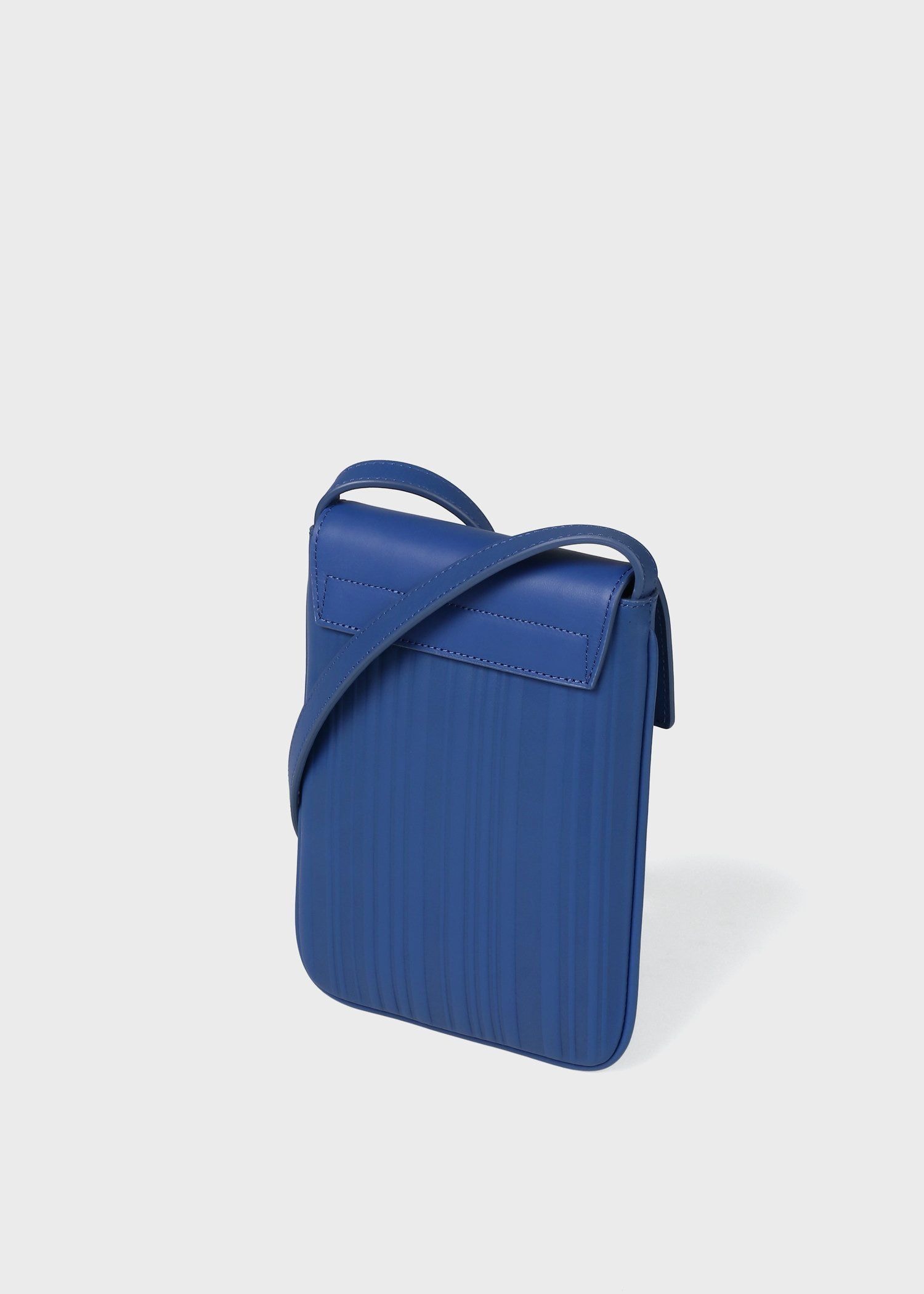 青いショルダーバッグ ホールデザイン(チャームなし) Ark ショルダーバッグ No.224060 L ｜master-piece | マスターピース