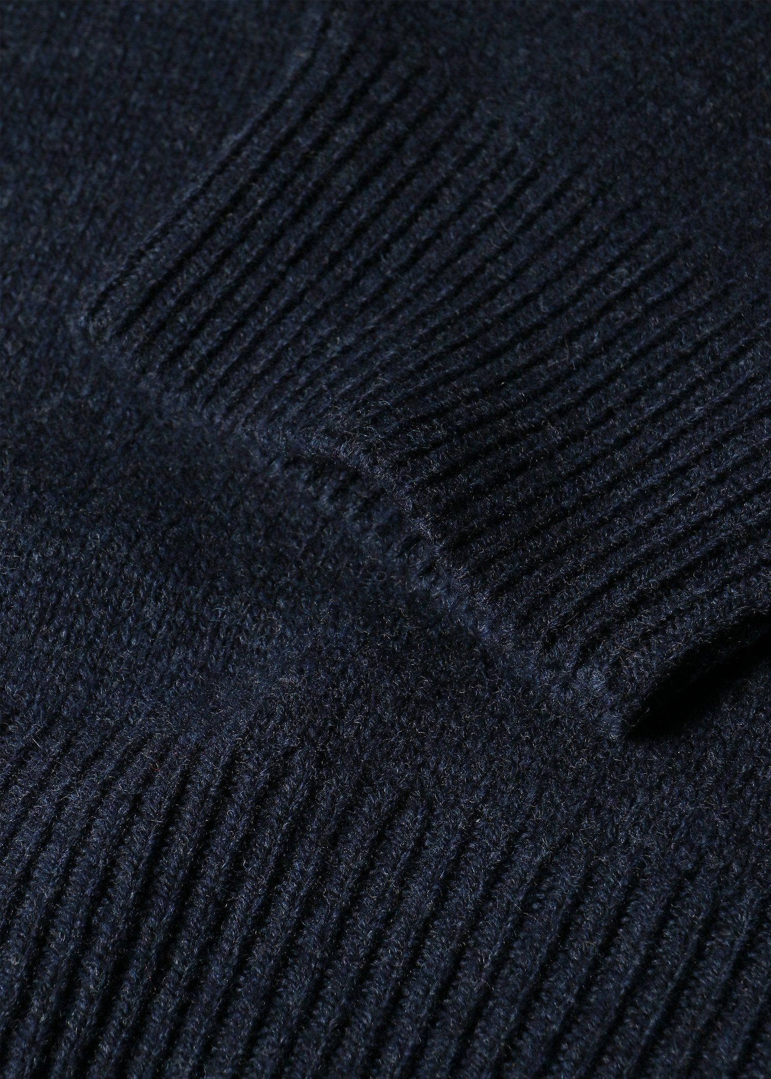 "Happy" メリノウール クルーネックニット