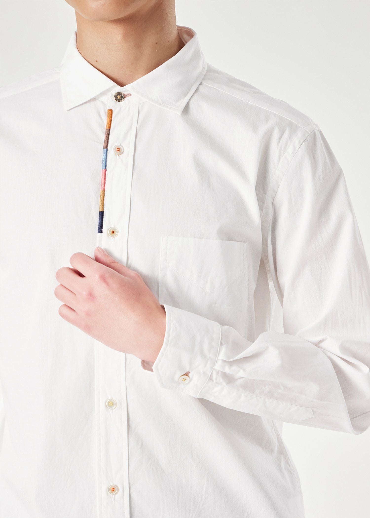 アーティストストライプ エンブロイダリー シャツ（ホワイト