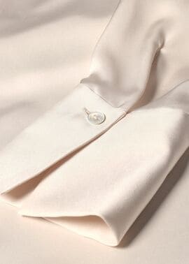 ウィメンズ サテン ボウタイ ブラウス（オフホワイト） ｜ポール・スミス