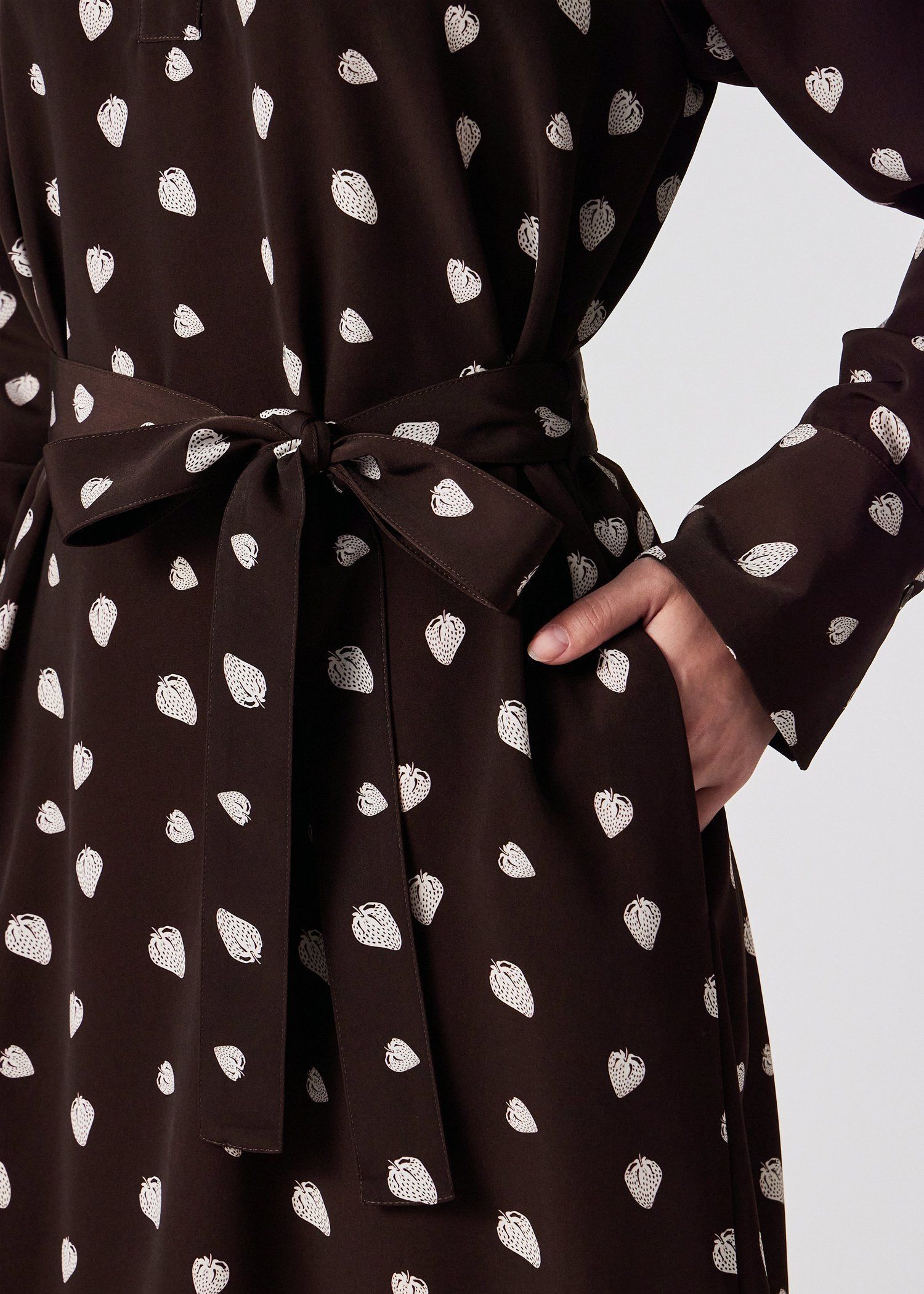 ウィメンズ "Graphic Strawberry" ワンピース