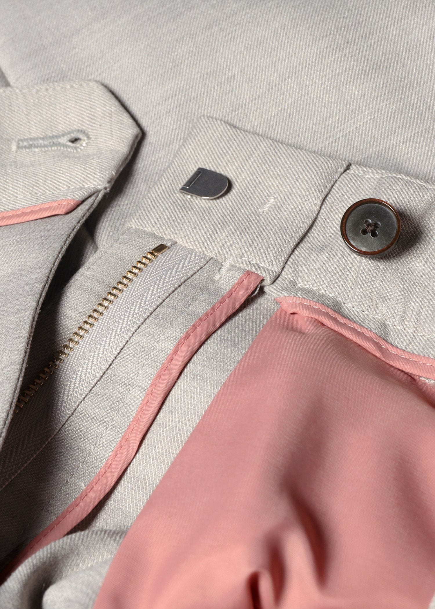 ウィメンズ オケージョン セットアップ パンツ（グレイッシュベージュ