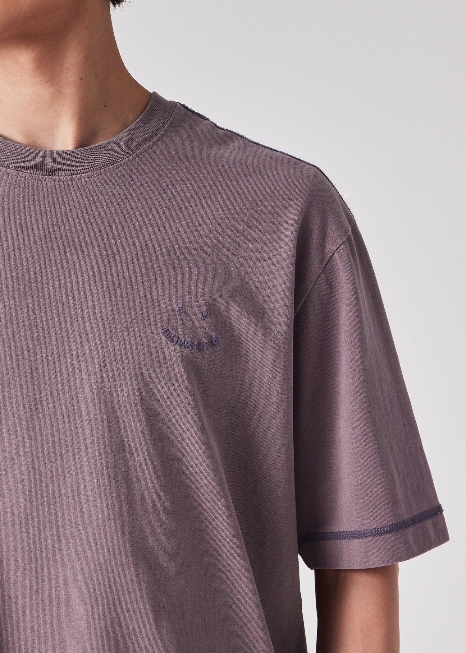 "Happy" 半袖Tシャツ