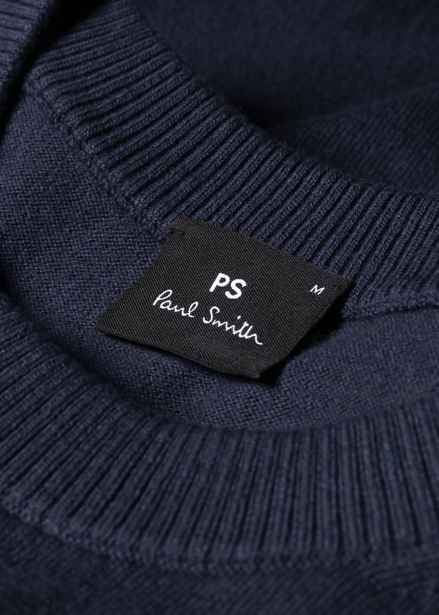 "Dice" クルーネックニット