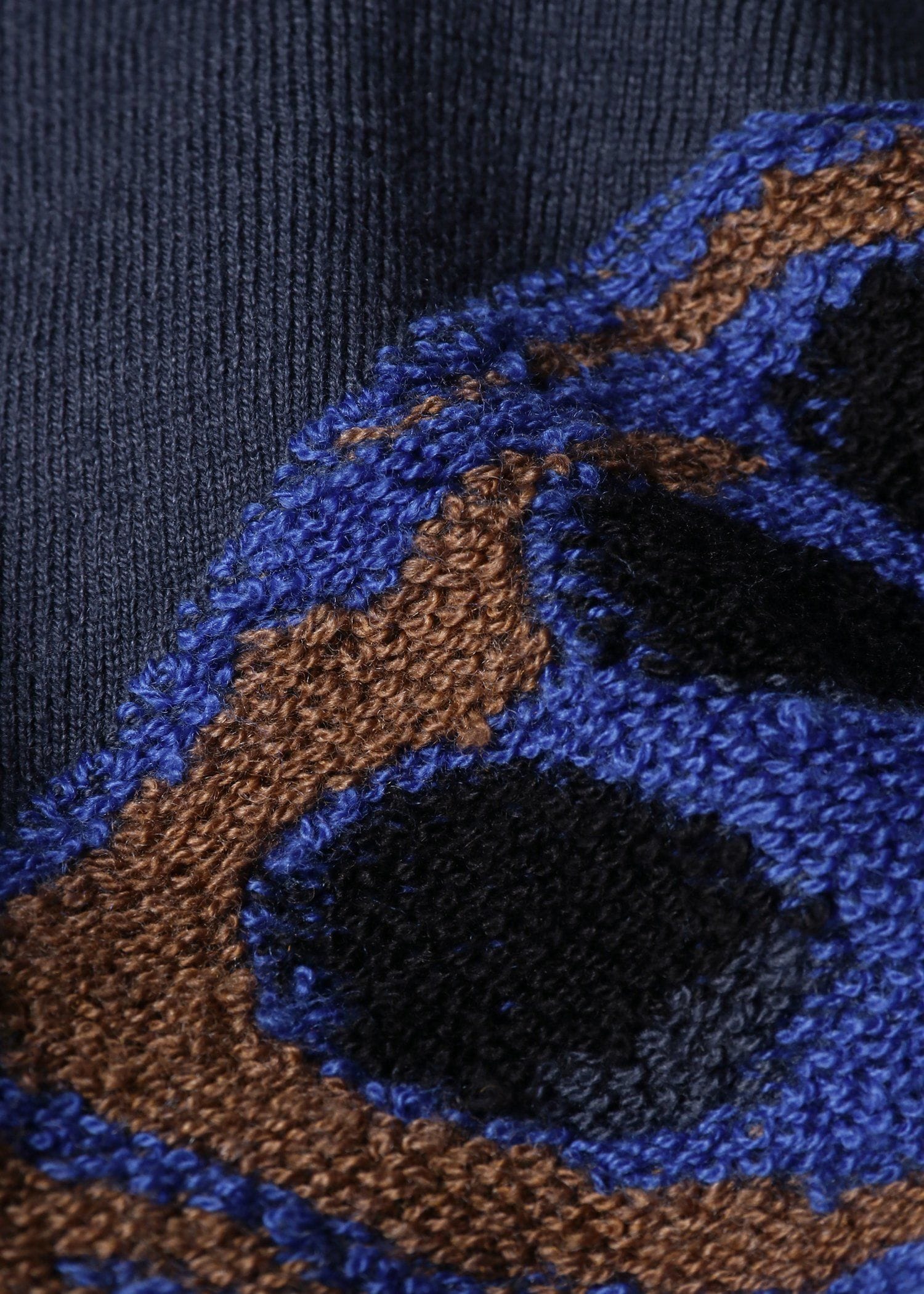 "Dice" クルーネックニット