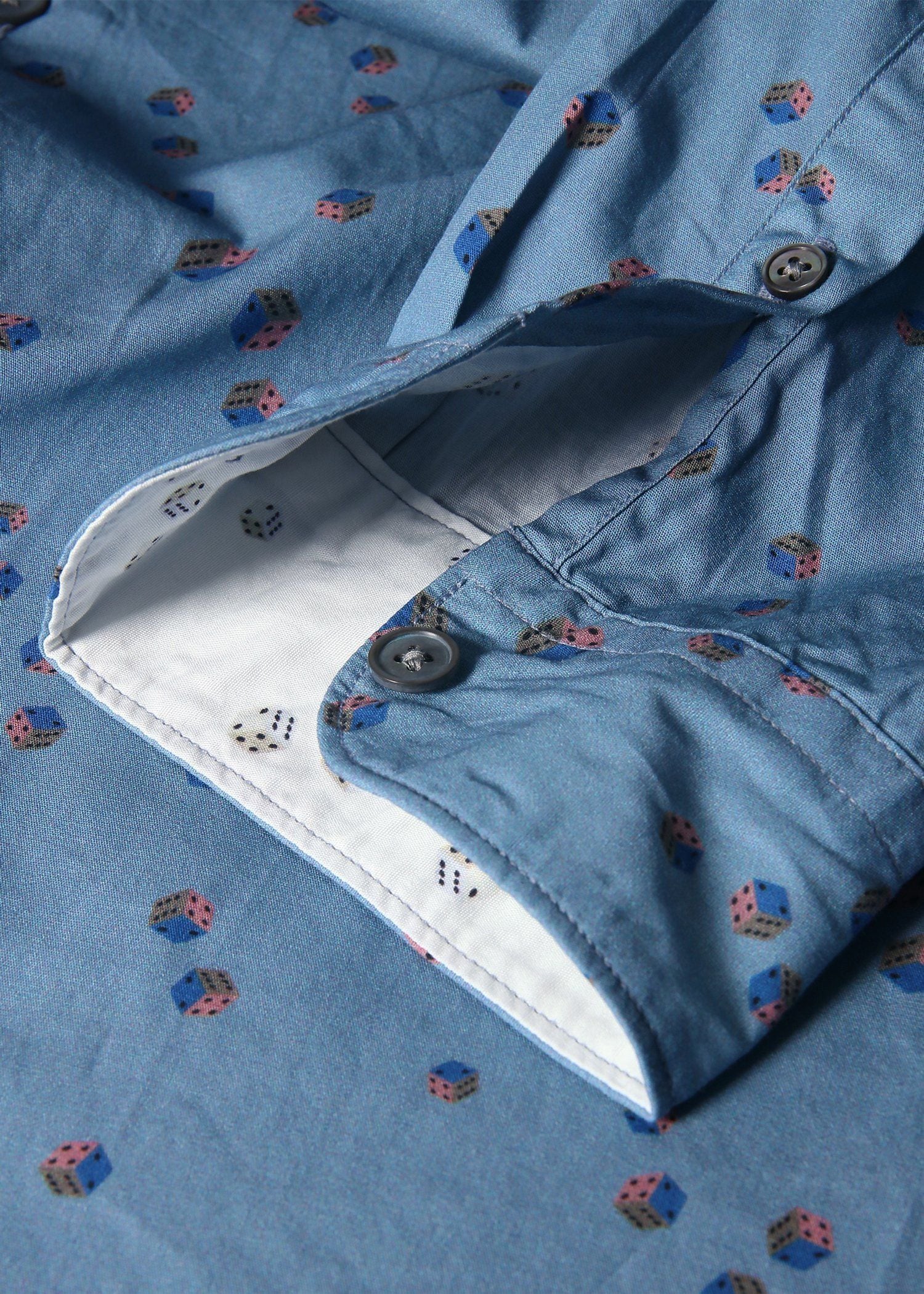 "Dice" カジュアルシャツ