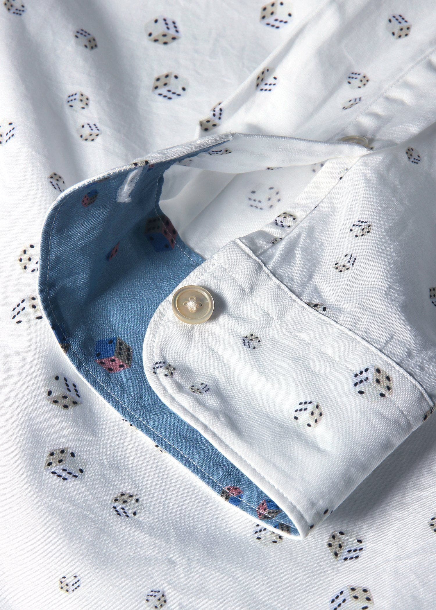 "Dice" カジュアルシャツ